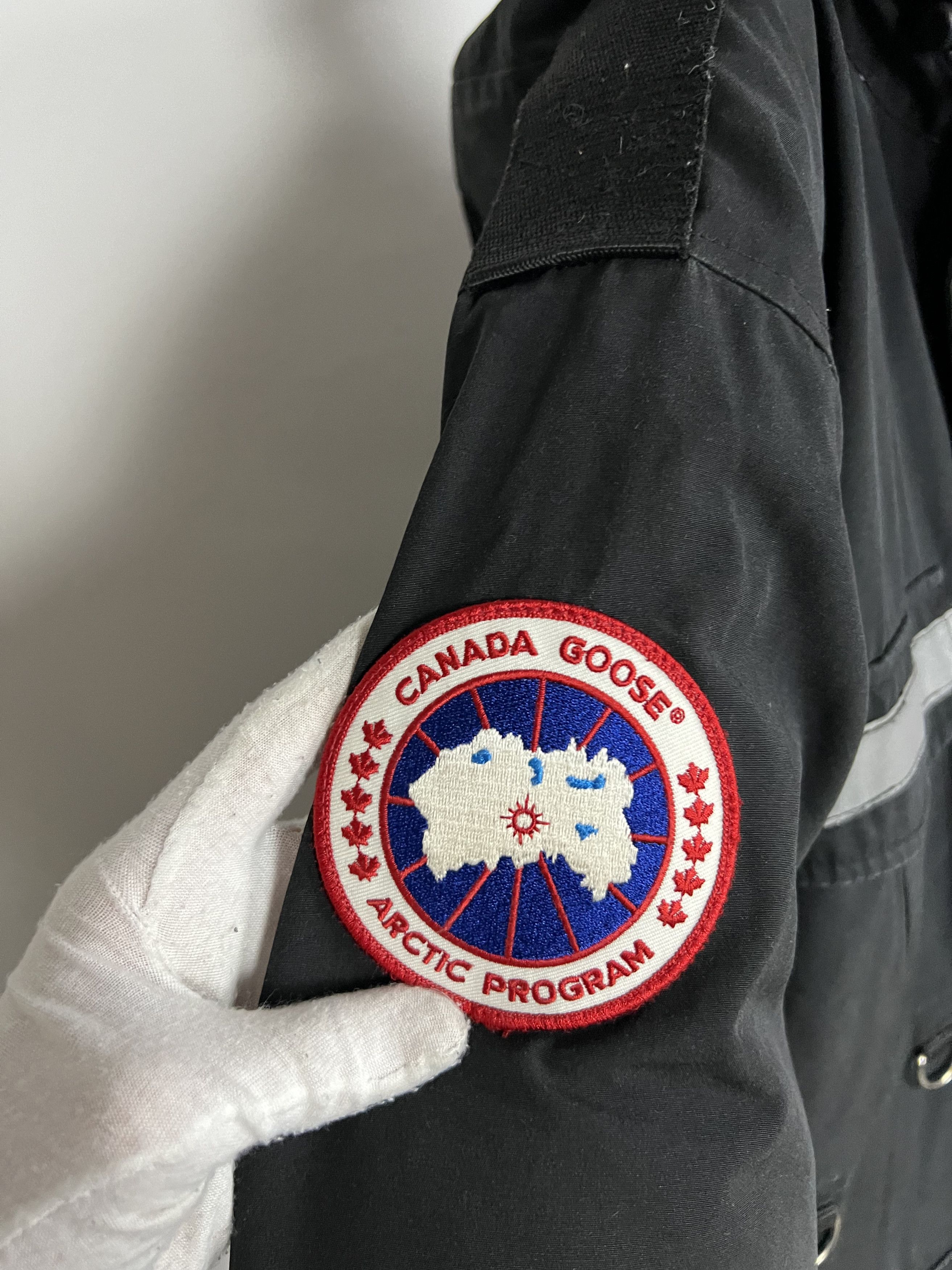 Canada Goose canada goose resolute puffer parka size L luxury Size US L / EU 52-54 / 3 - 3 Thumbnail