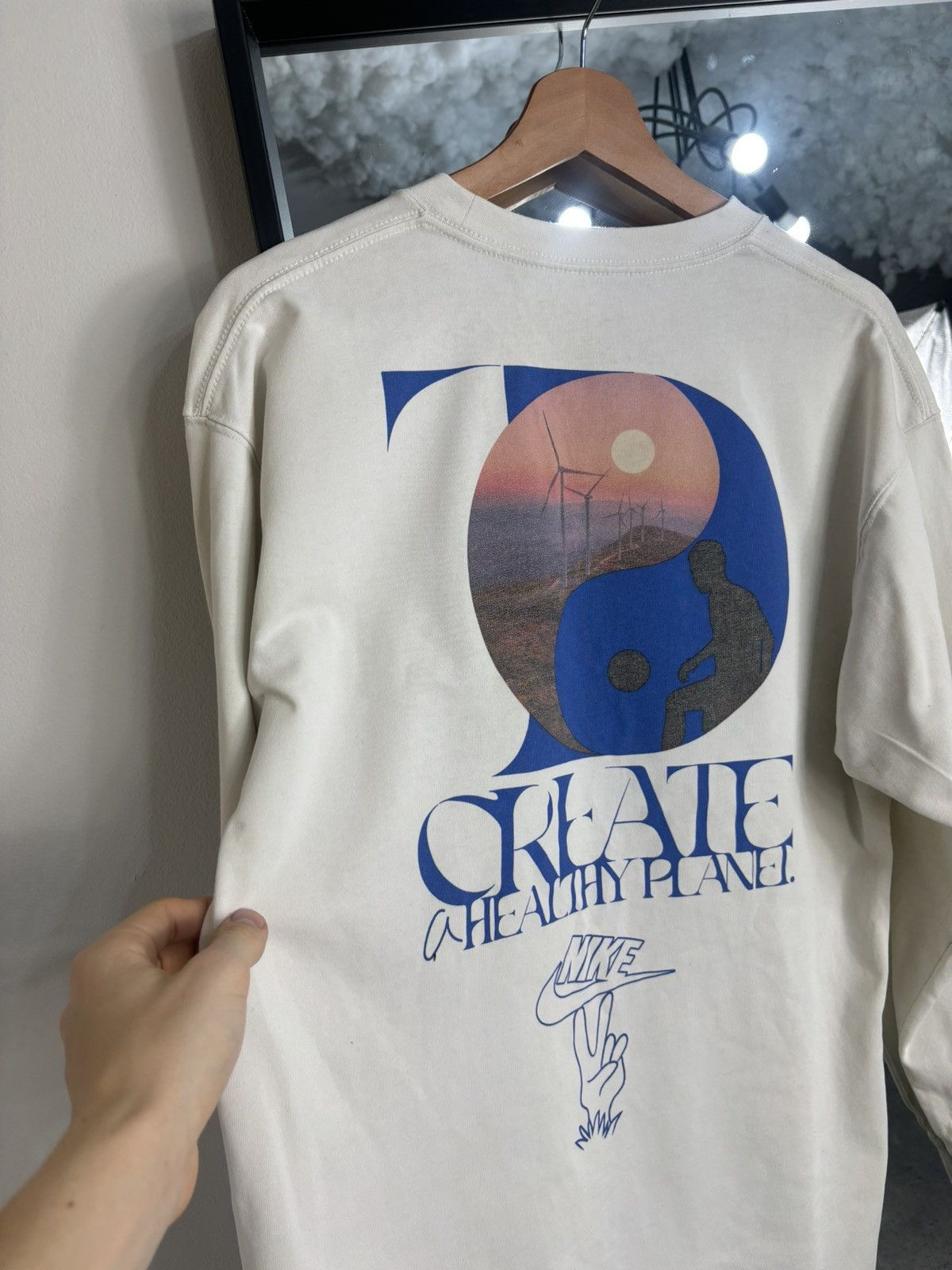 Nike × Vintage RARE Crazy Boxy Longsleeve Sweatshirt Nike Graphic Hip Hop Size US L / EU 52-54 / 3 - 6 Thumbnail