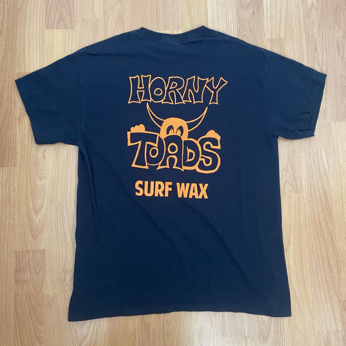 Quiksilver Horny Toads Sex Wax Surfer Surfing T-Shirt Men’s Medium Size US M / EU 48-50 / 2 - 1 Thumbnail