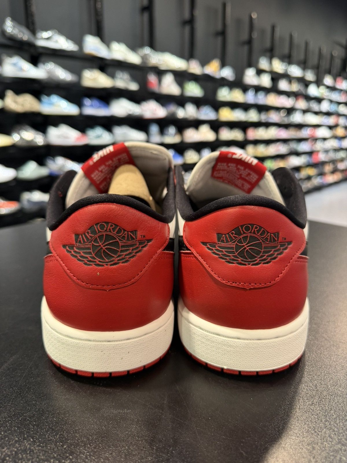 Jordan Brand Size 13 - Jordan 1 Low Retro OG Chicago (2025) Size US 13 / EU 46 - 4 Thumbnail
