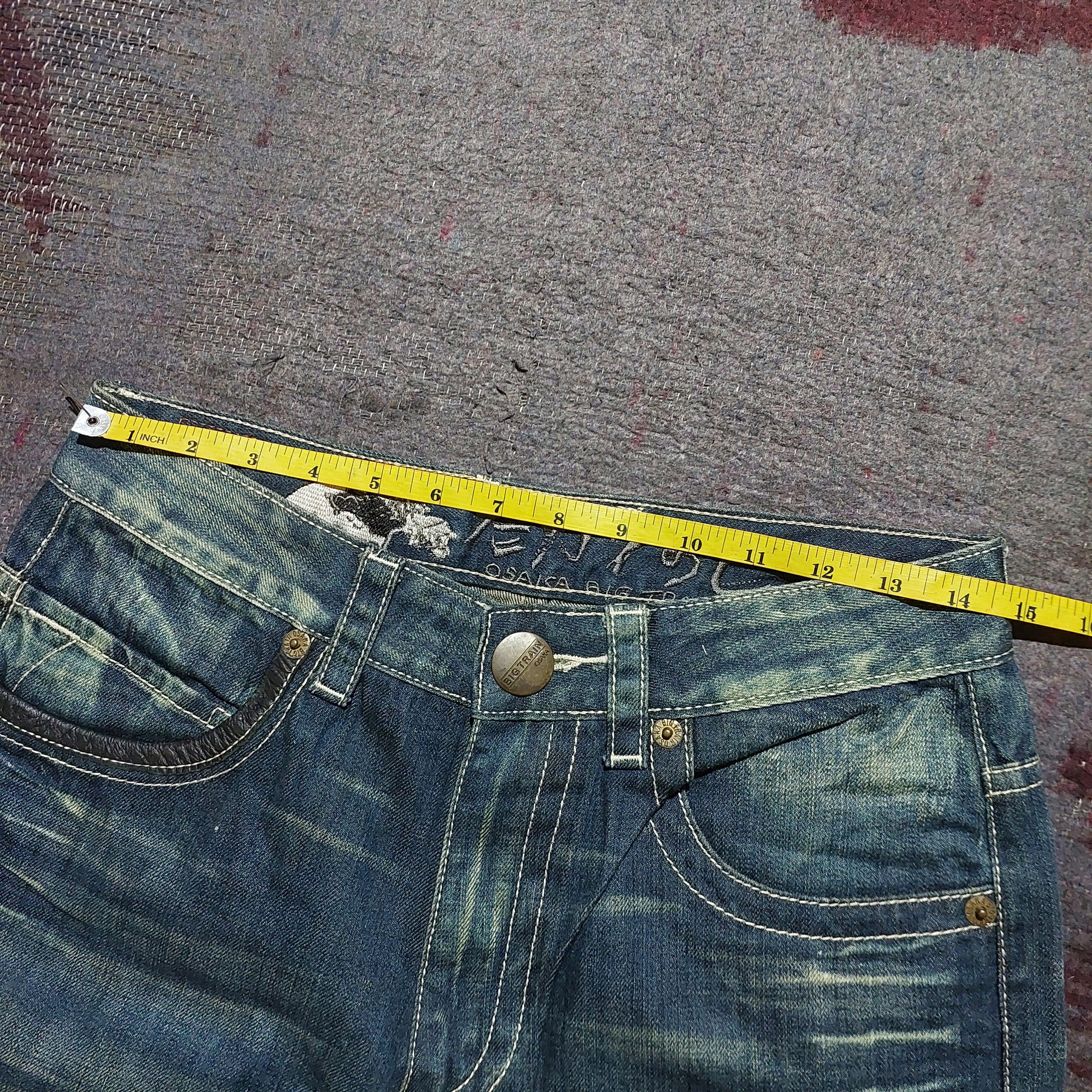 Tornado Mart OSAKA BIG TRAIN feather tendon pattern distressed jeans Size US 29 - 12 Thumbnail