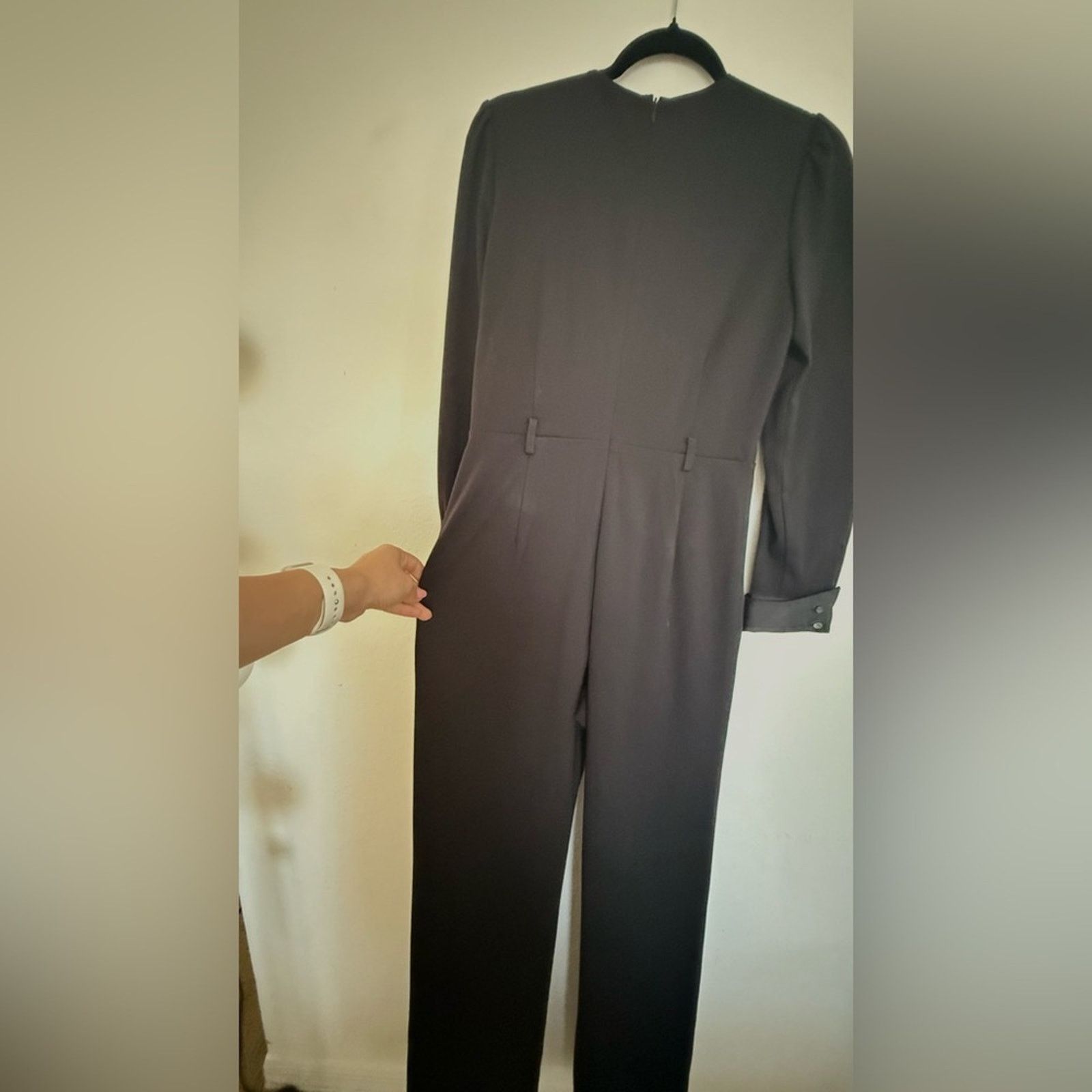 J.McLaughlin J. McLaughlin Black Jumpsuit Pockets, Back Zip- Size 4 Size 27" / US 4 / IT 40 - 8 Thumbnail