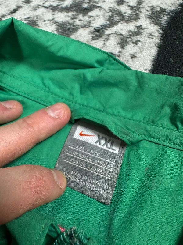 Nike Nike vintage green windbreaker jacket XXL Size US XXL / EU 58 / 5 - 5 Thumbnail
