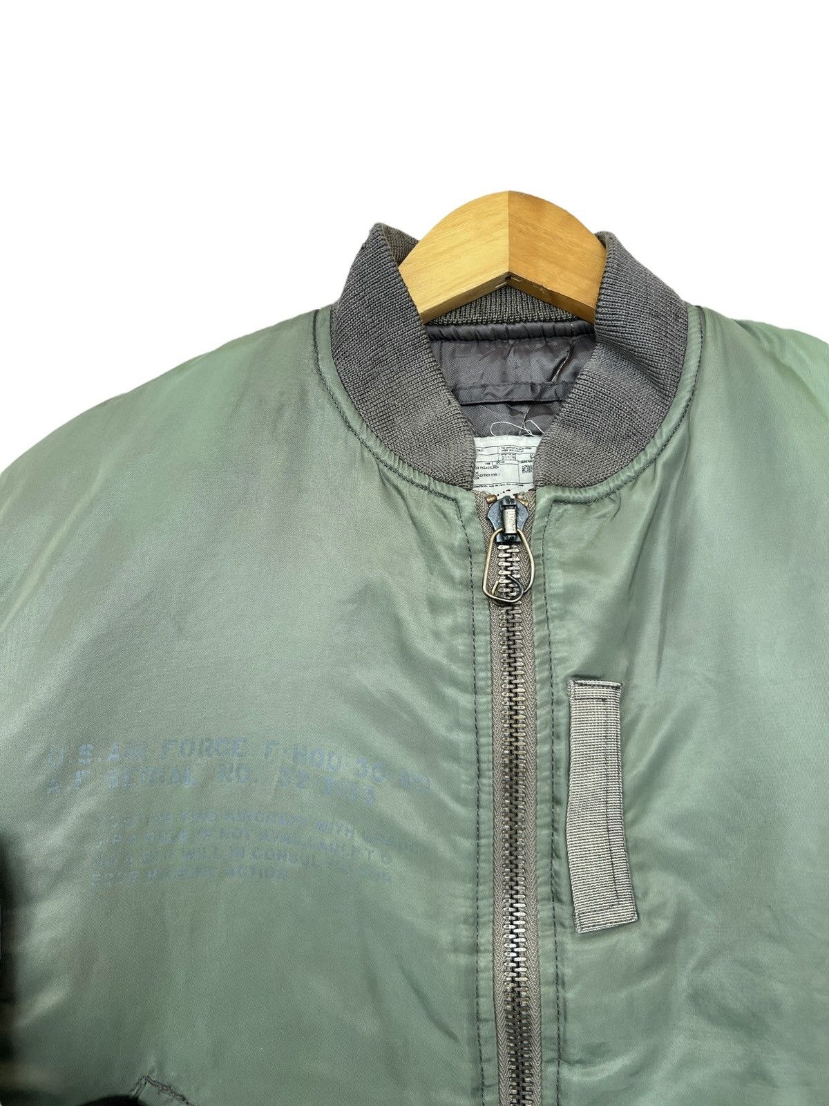 Avirex PICK🔥🔥Avirex USAF Distressed Ma1 Bomber Jacket Size US M / EU 48-50 / 2 - 7 Thumbnail