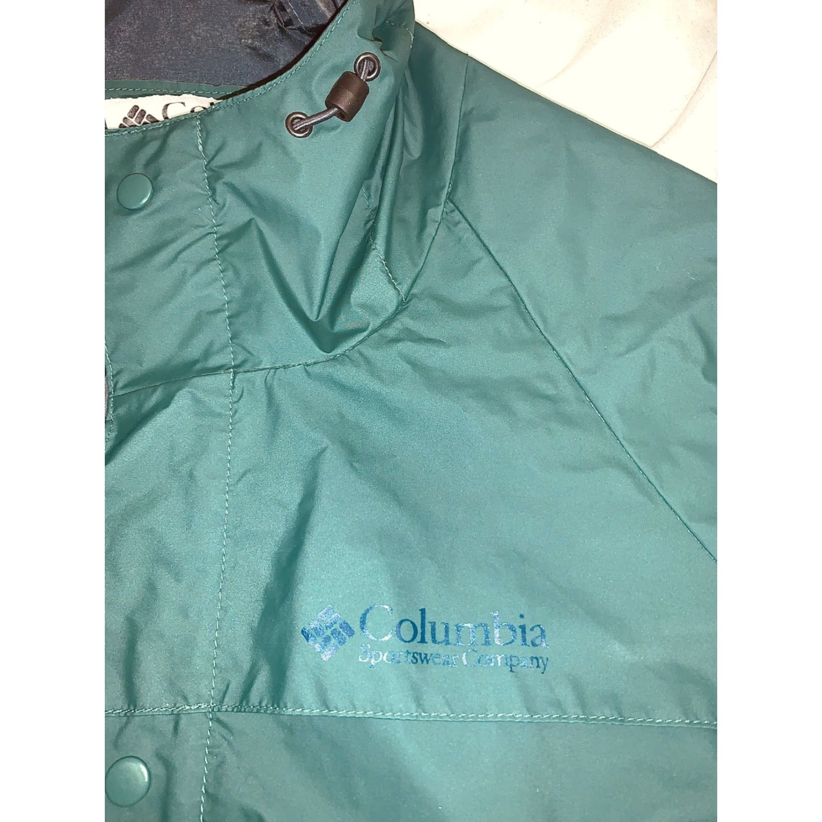 Vintage VINTAGE Columbia Sportswear PolyvinylChloride Shell Nylon Interior Coat Large Green Windbreaker Jacket Mens Size L / US 10 / IT 46 - 4 Thumbnail