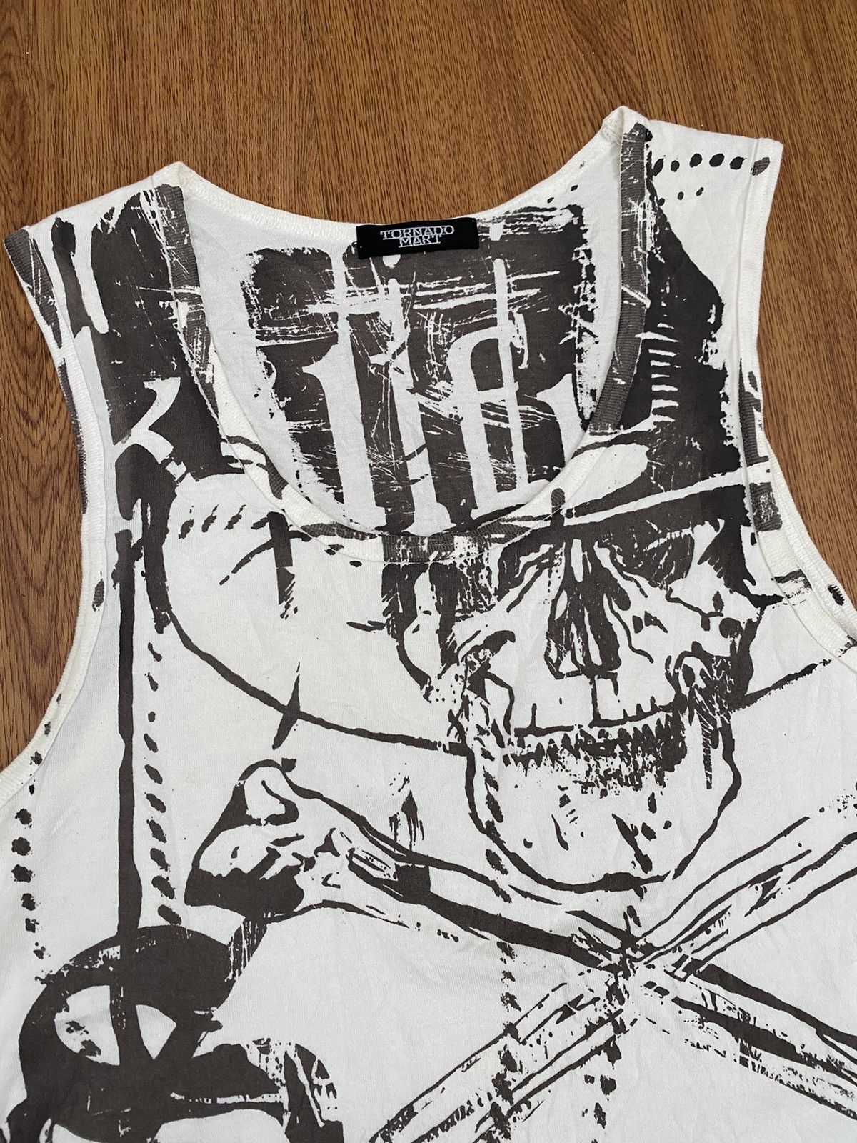 Tornado mart skull glory sleeveless