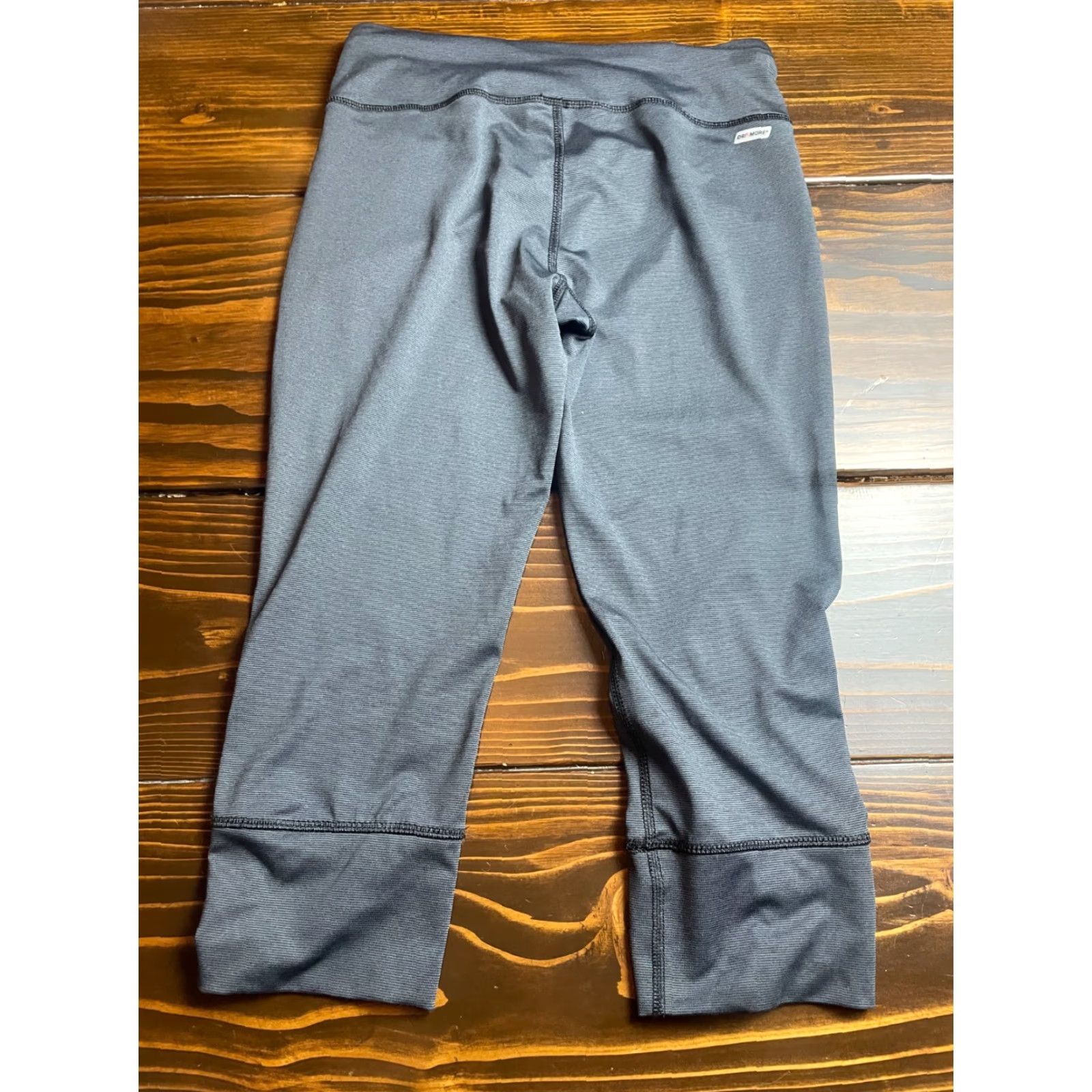 Vintage Danskin Pants Women's Small (4-6) Gray Capri Leggings Activewear Fitted Size 28" / US 6 / IT 42 - 2 Thumbnail