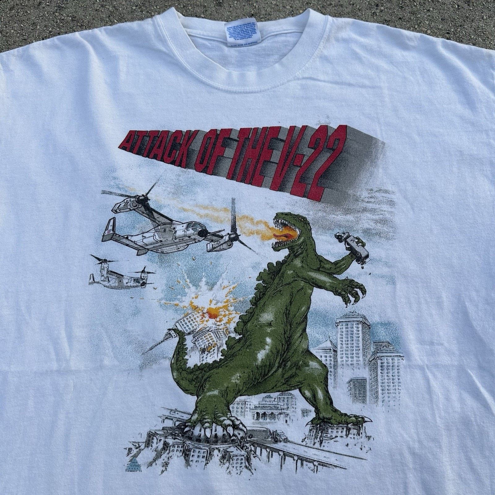 Vintage Vintage 2003 Godzilla Attack of the V-22 Tee XL Sophos Size US XL / EU 56 / 4 - 1 Thumbnail