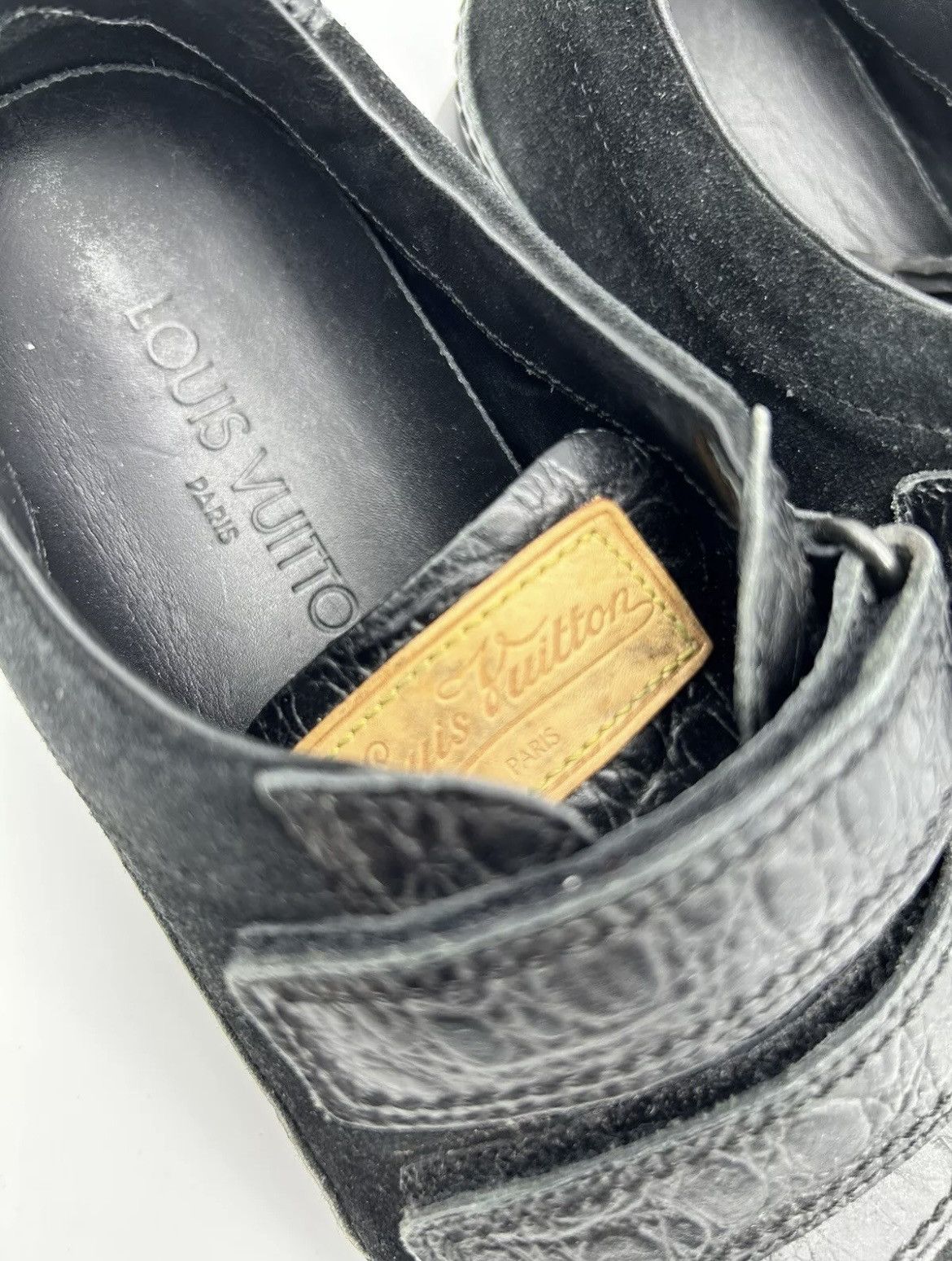 Louis Vuitton Louis Vuitton Sneakers Women Black Leather suede closure 36 Size US 5 / IT 35 - 4 Thumbnail