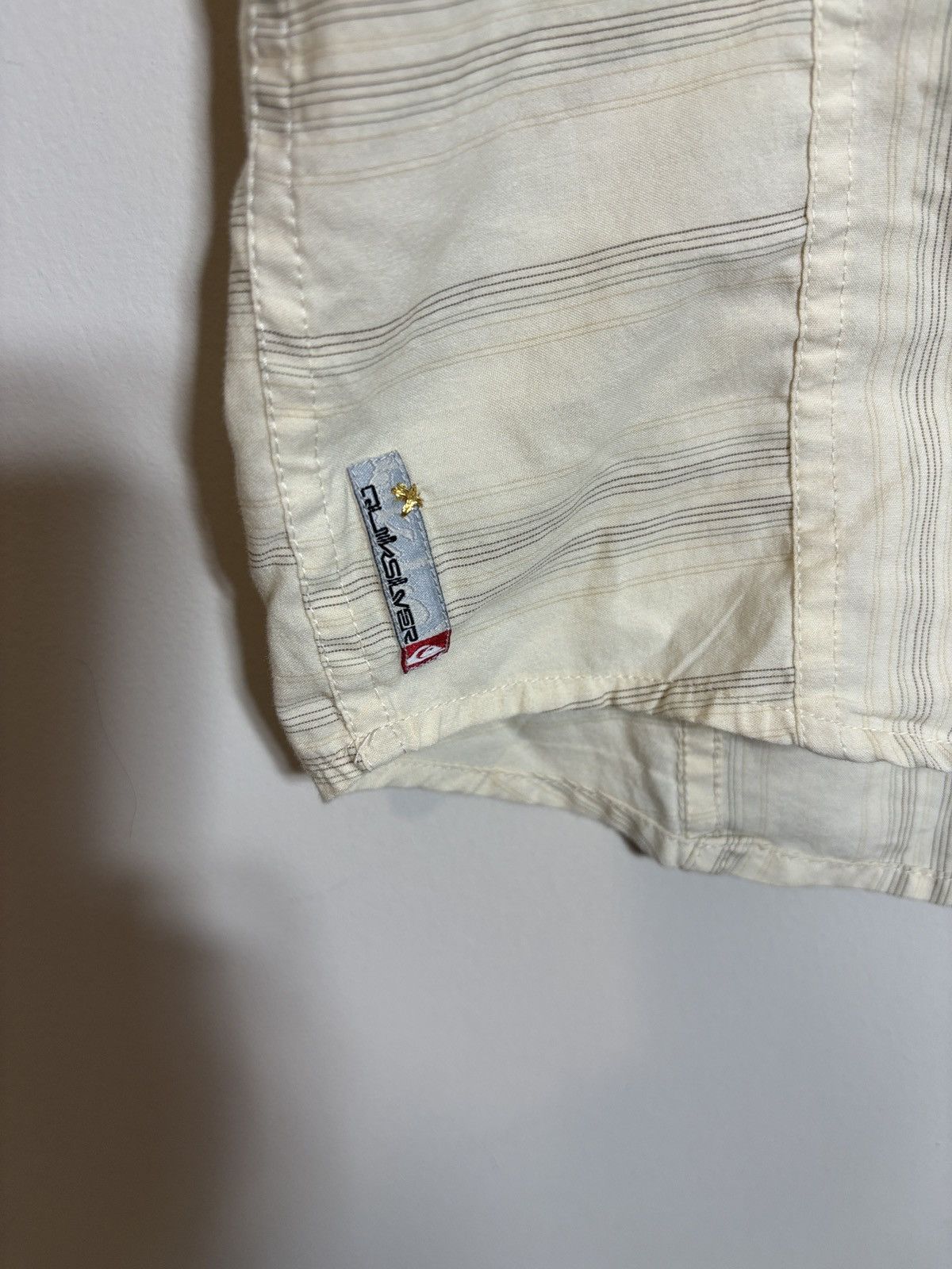 Quiksilver Vintage Quiksilver Short Sleeve Button Up Shirt Large Size US L / EU 52-54 / 3 - 4 Thumbnail