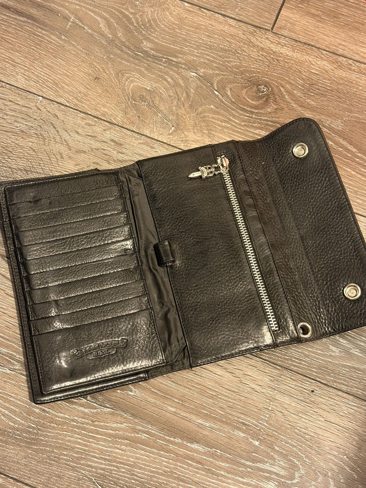 Chrome Hearts Wave wallet heavy leather silver cross snap Size ONE SIZE - 8 Thumbnail