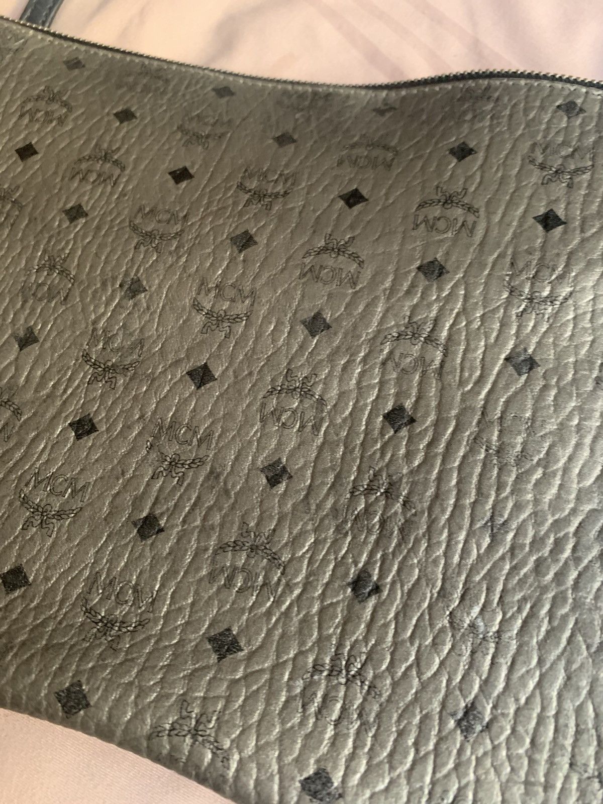MCM MCM metallic silver canvas flat pouch Size ONE SIZE - 3 Thumbnail