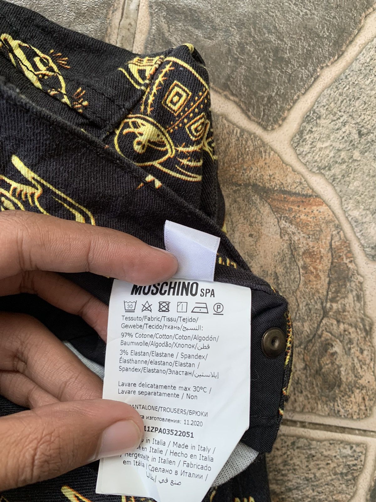 Moschino MOSCHINO SPACESHIP DESIGN AOP SHORT Size US 32 / EU 48 - 5 Thumbnail