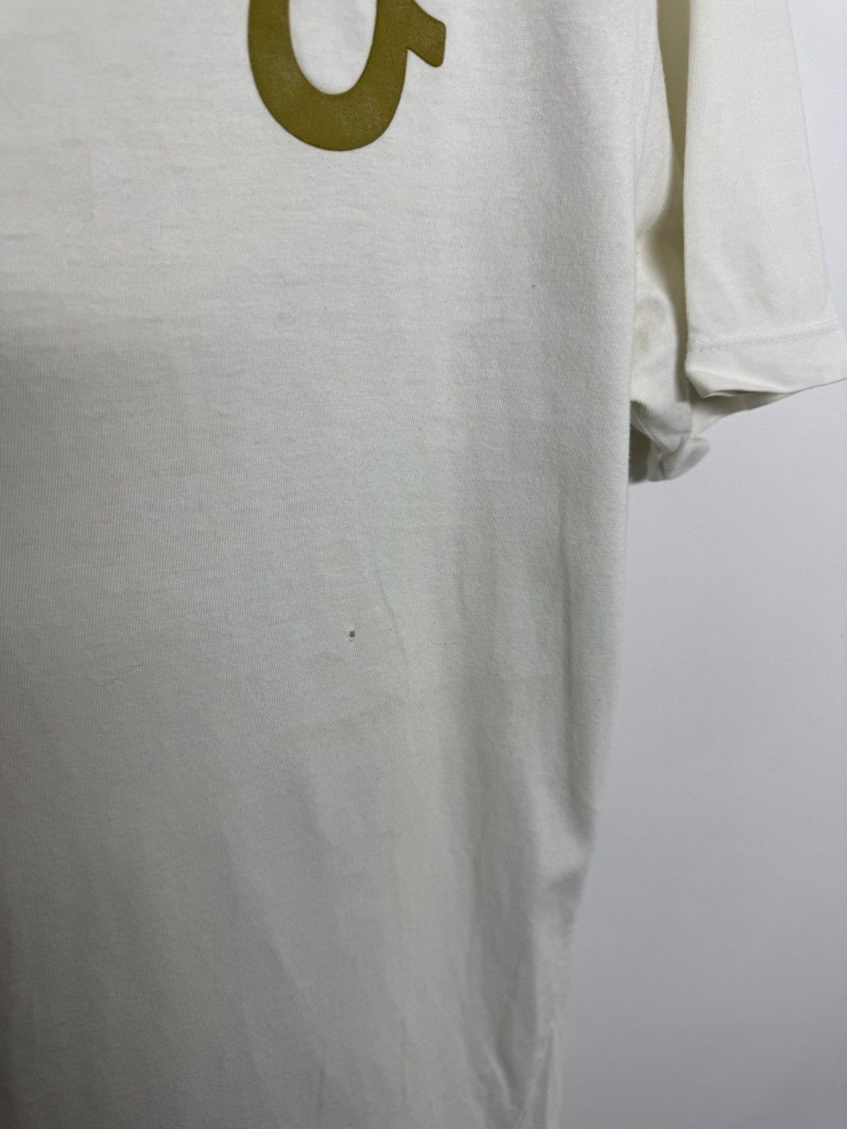 True Religion Vintage True Religion T-Shirt White Gold big logo Size US S / EU 44-46 / 1 - 12 Thumbnail