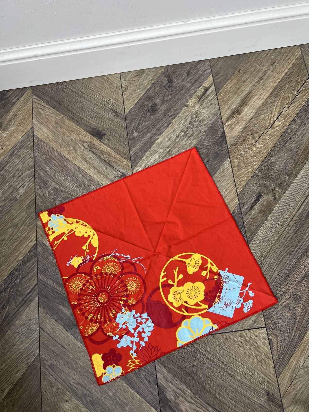 Kenzo Vintage Kenzo Jungle rare Red Floral Square Scarf Size ONE SIZE - 5 Thumbnail