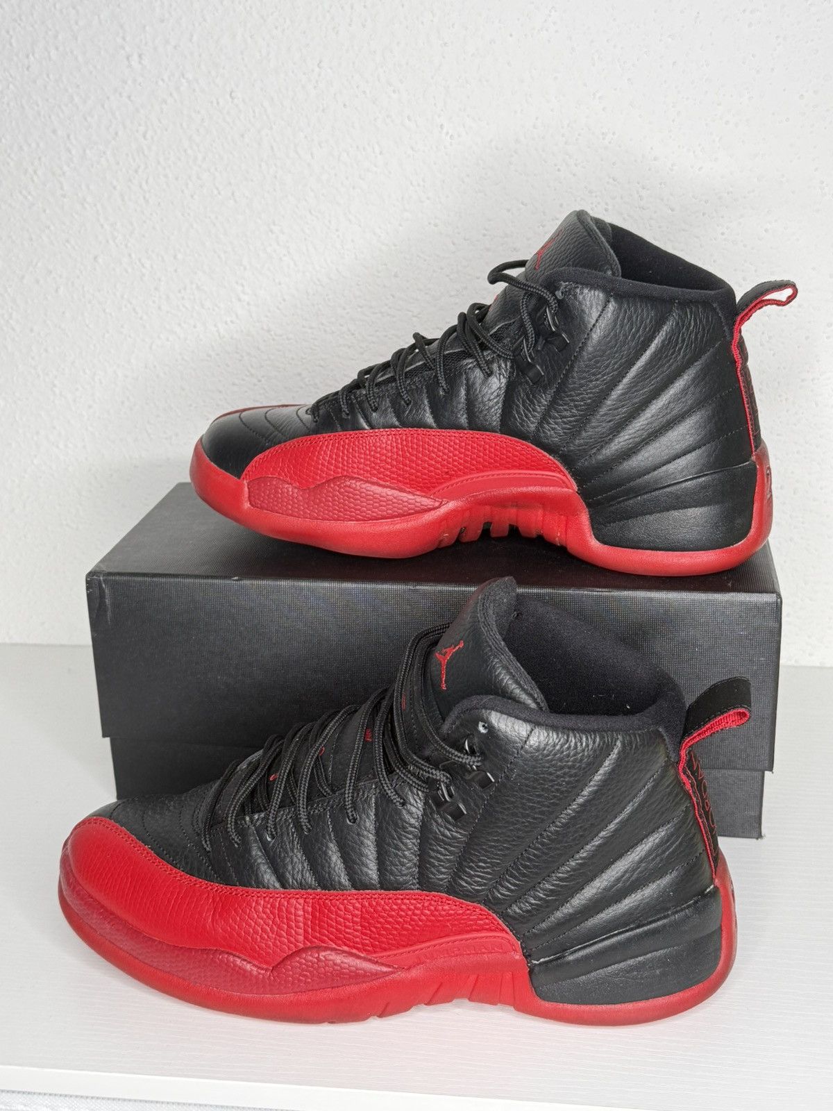 Nike Jordan 12 Retro Flu Game 2016 Size US 9 / EU 42 - 4 Thumbnail