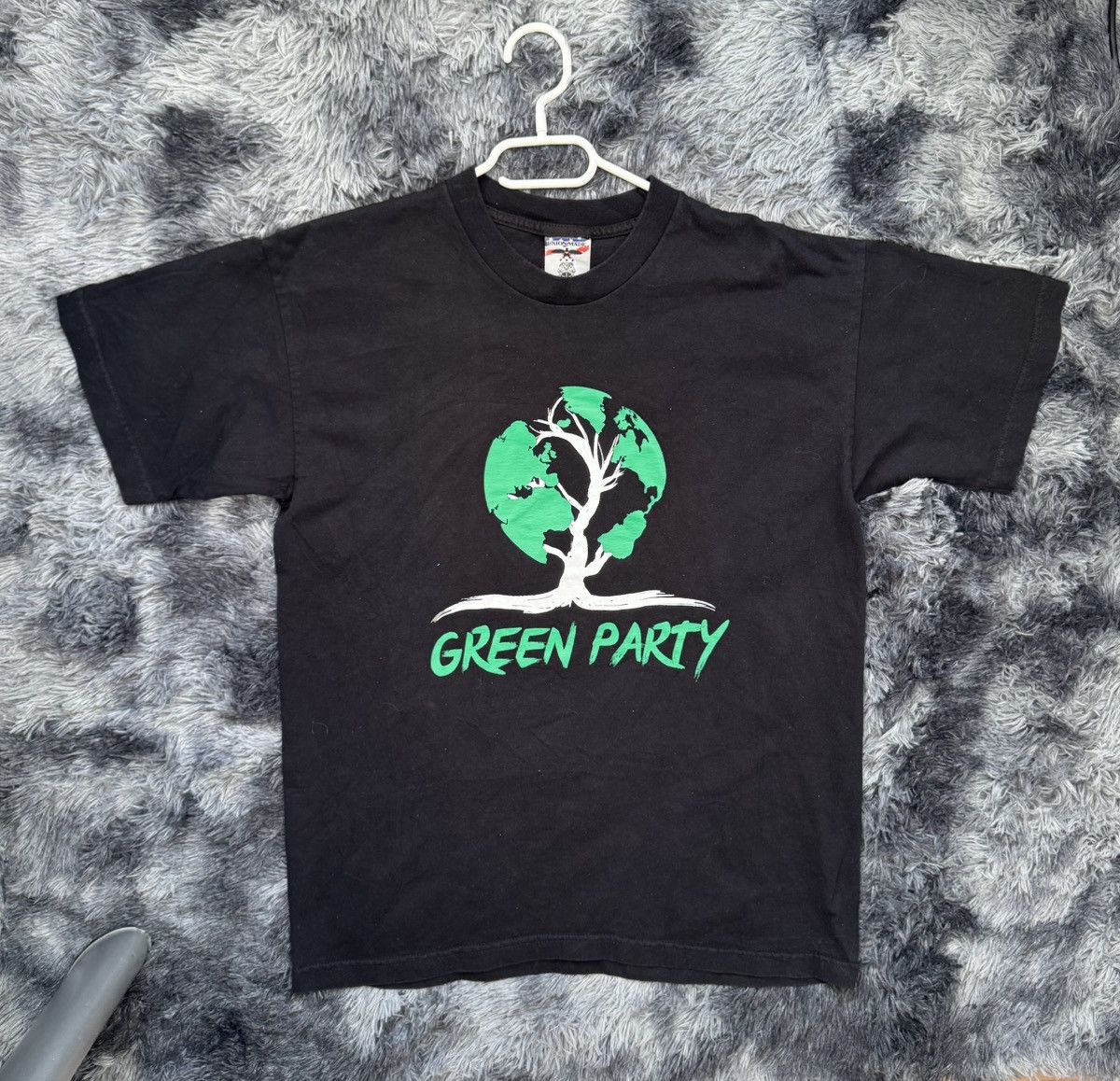 Vintage Vintage 90s Green Party T-Shirt UNION MADE USA Size US L / EU 52-54 / 3 - 1 Thumbnail