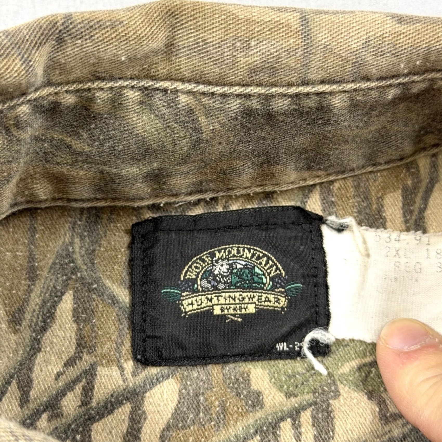 Vintage VINTAGE Mossy Oak Shirt Mens 2XL Treestand camo camouflage hunting 90s USA Size US XXL / EU 58 / 5 - 2 Thumbnail