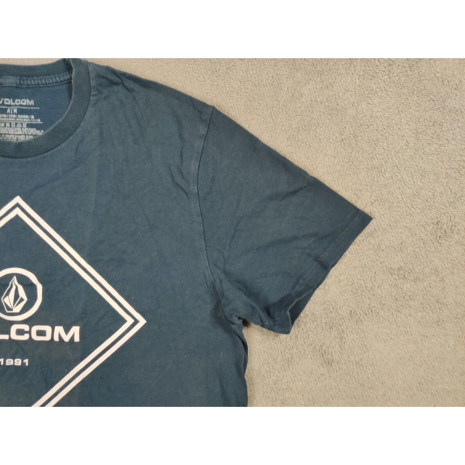 Volcom Volcom Shirt Adult Mens Medium Dark Blue Stone Logo Size US M / EU 48-50 / 2 - 4 Thumbnail
