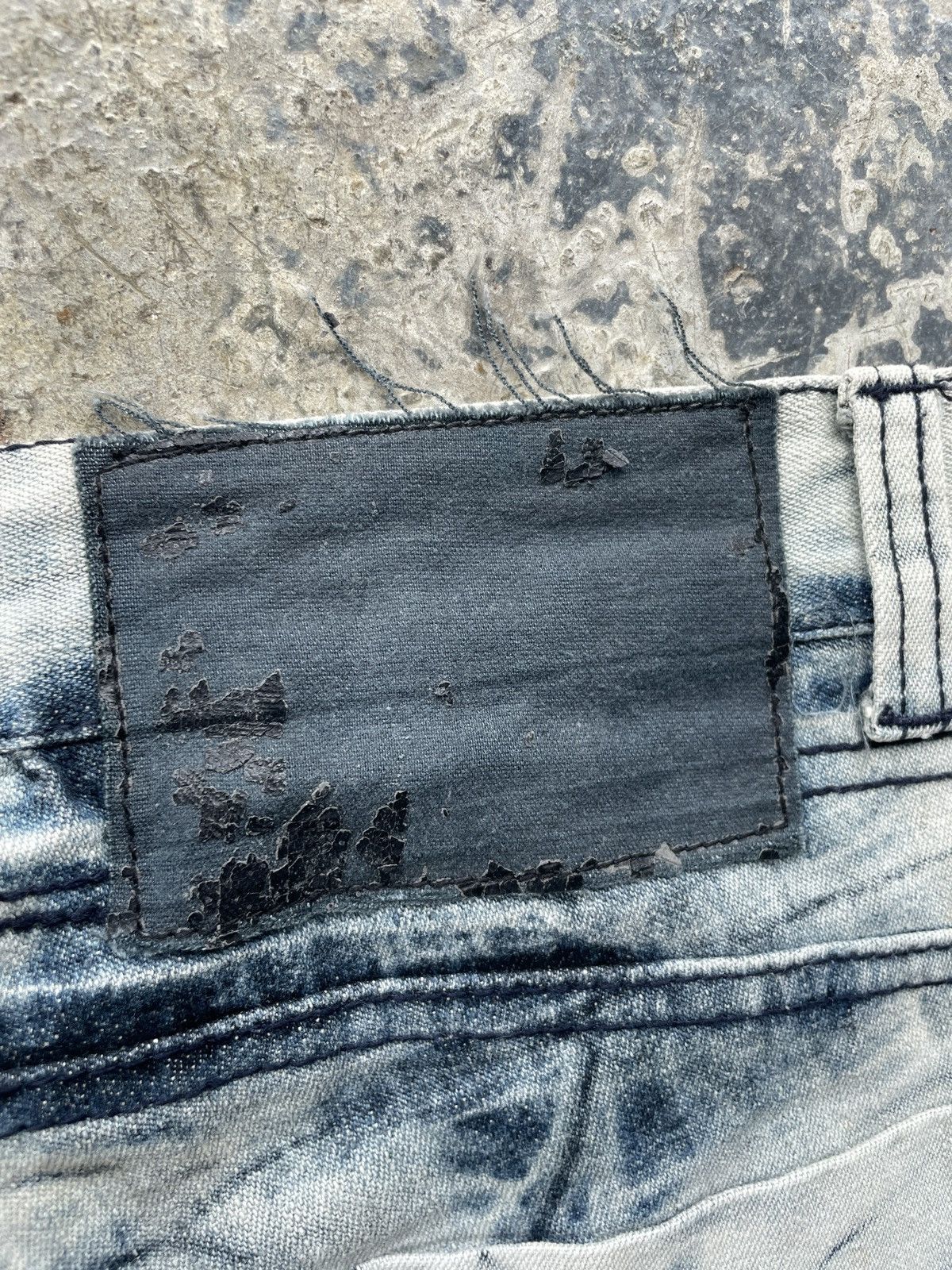 Japanese Brand 💥RARE💥2000s JAPANESE BRAND LOWBOX WHISKER BLEACH WASH JEANS Size US 32 / EU 48 - 7 Thumbnail