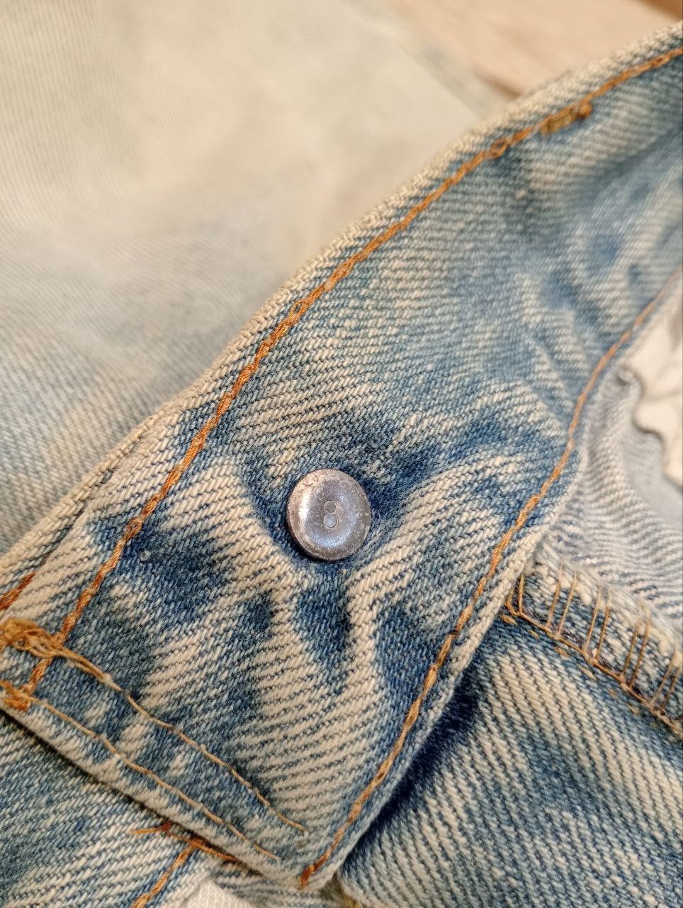Levi's LEVI'S VINTAGE 505-0217 TOP BUTTON #8 DISTRESSED DENIM PANTS Size US 32 / EU 48 - 9 Thumbnail