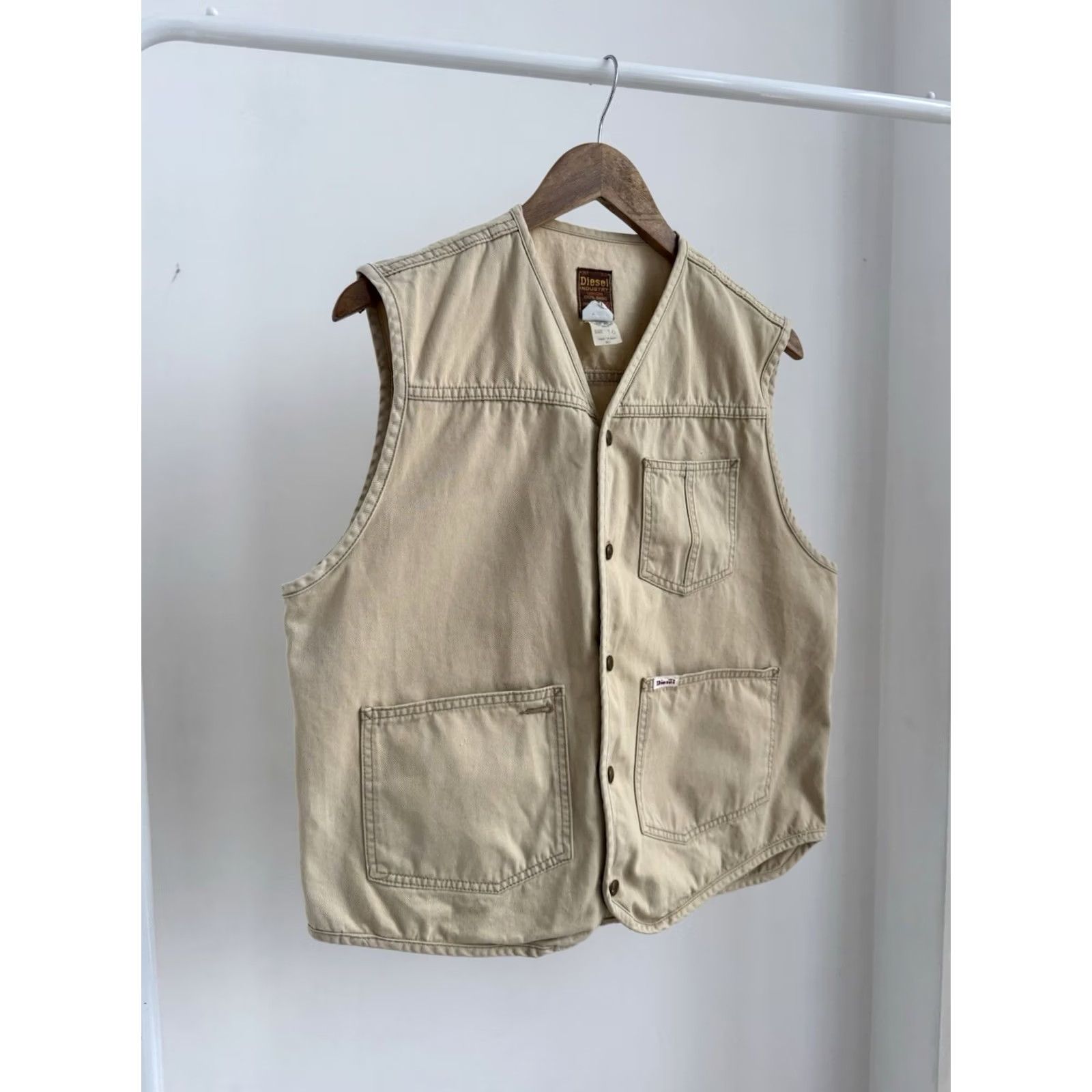 Diesel VINTAGE Diesel Vest Men 90s Workwear Canvas Button-Up Size M Beige / Brown Casual Streetwear 90s Retro Military Pockets Size US M / EU 48-50 / 2 - 5 Thumbnail
