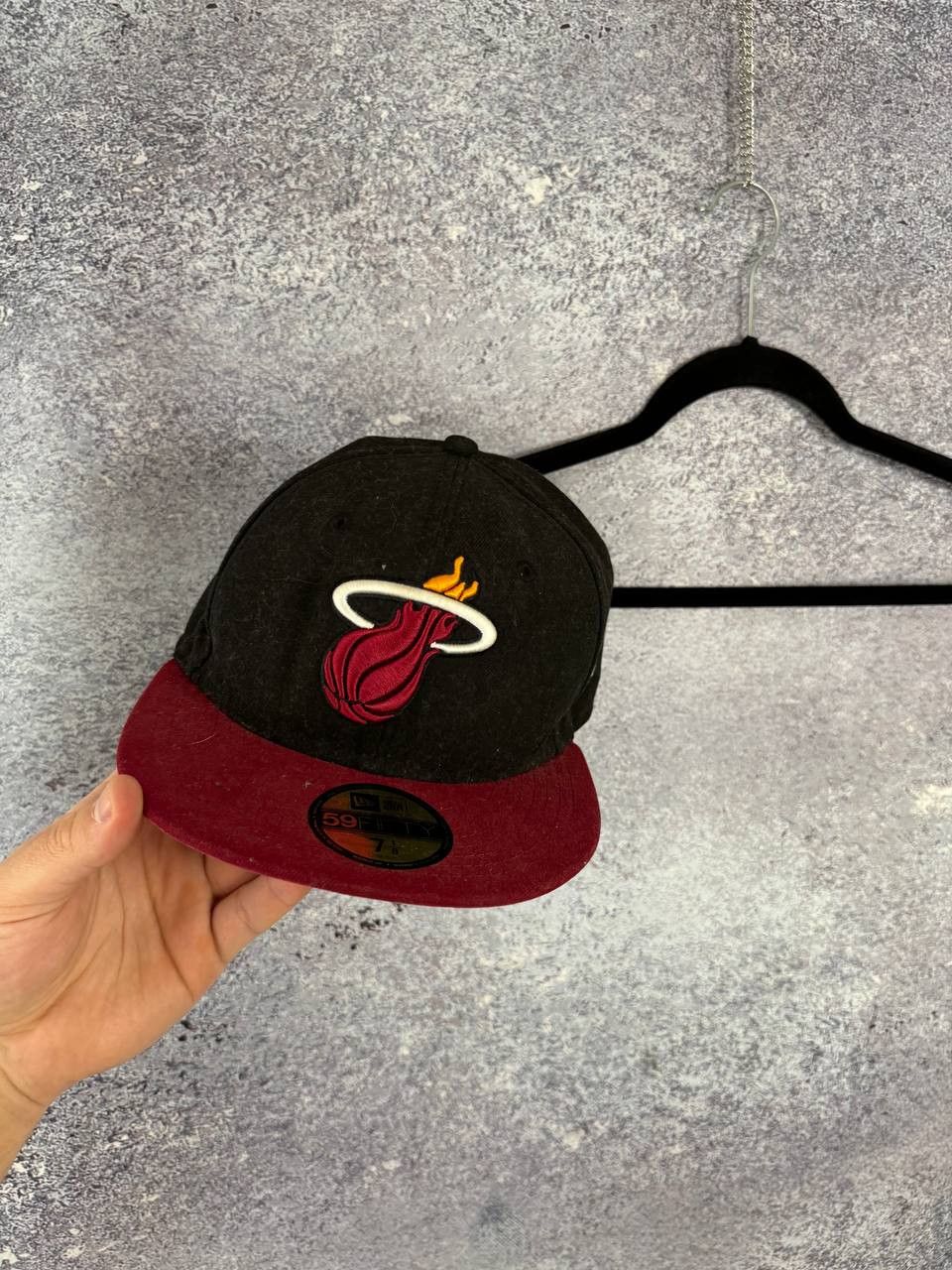 NBA × Vintage Miami Heat New Era Hats Size 7 1/8 56.8cm Size 36 - 3 Thumbnail