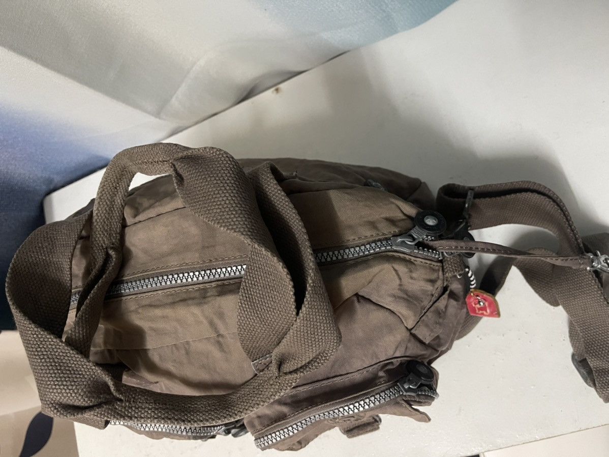 Japanese Brand 🦧KIPLING SLING BAG MULTIPOCKET UTILITIES BAPE Size ONE SIZE - 5 Thumbnail