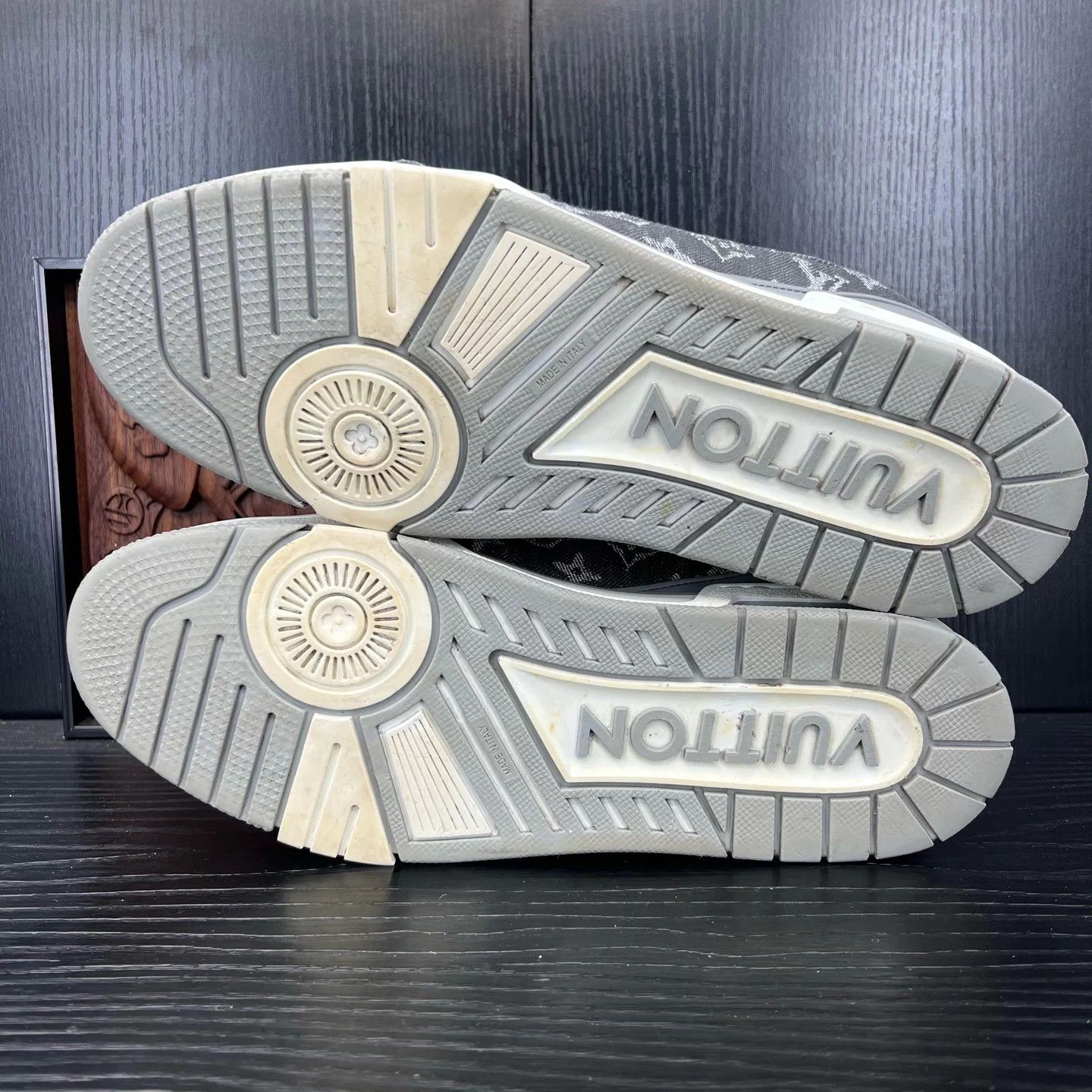 Louis Vuitton LV Trainer White Gray Denim 44 Size US 11 / EU 44 - 4 Thumbnail