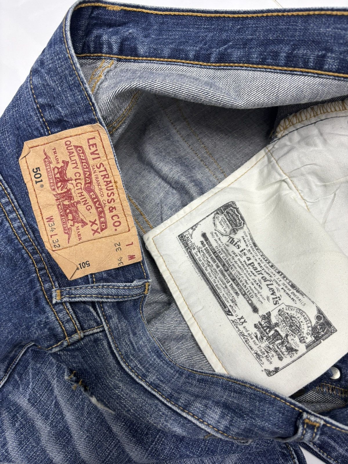 Levi's 🔥VINTAGE LEVIS 501 DISTRESSED DENIM JEANS Size US 34 / EU 50 - 12 Thumbnail
