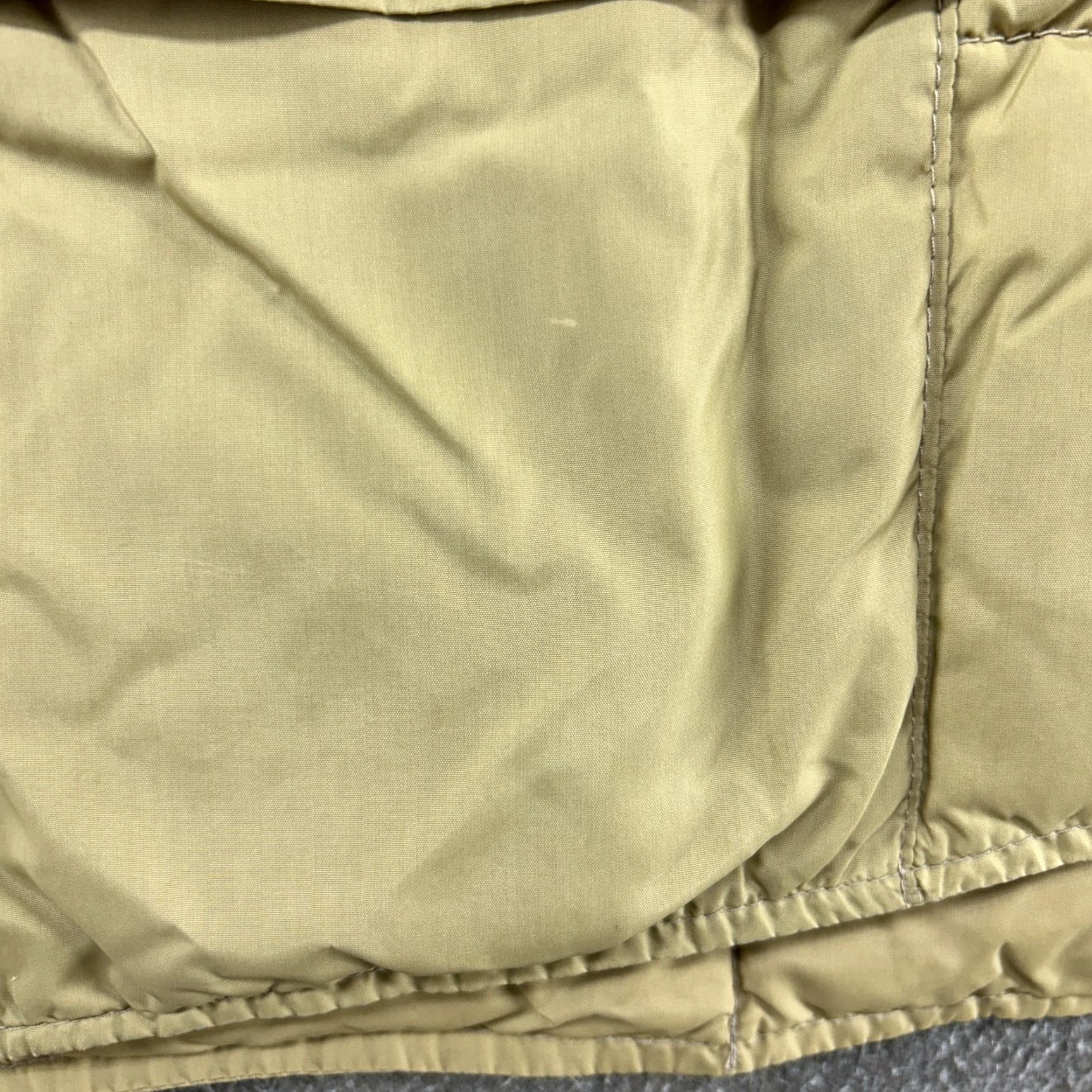 Vintage VINTAGE Tempco Vest Mens XL Brown Puffer Quilted Goose Down Insulated Snap 80s 90s - Reversible, Down, Winter, Casual Mens Size US XL / EU 56 / 4 - 6 Thumbnail