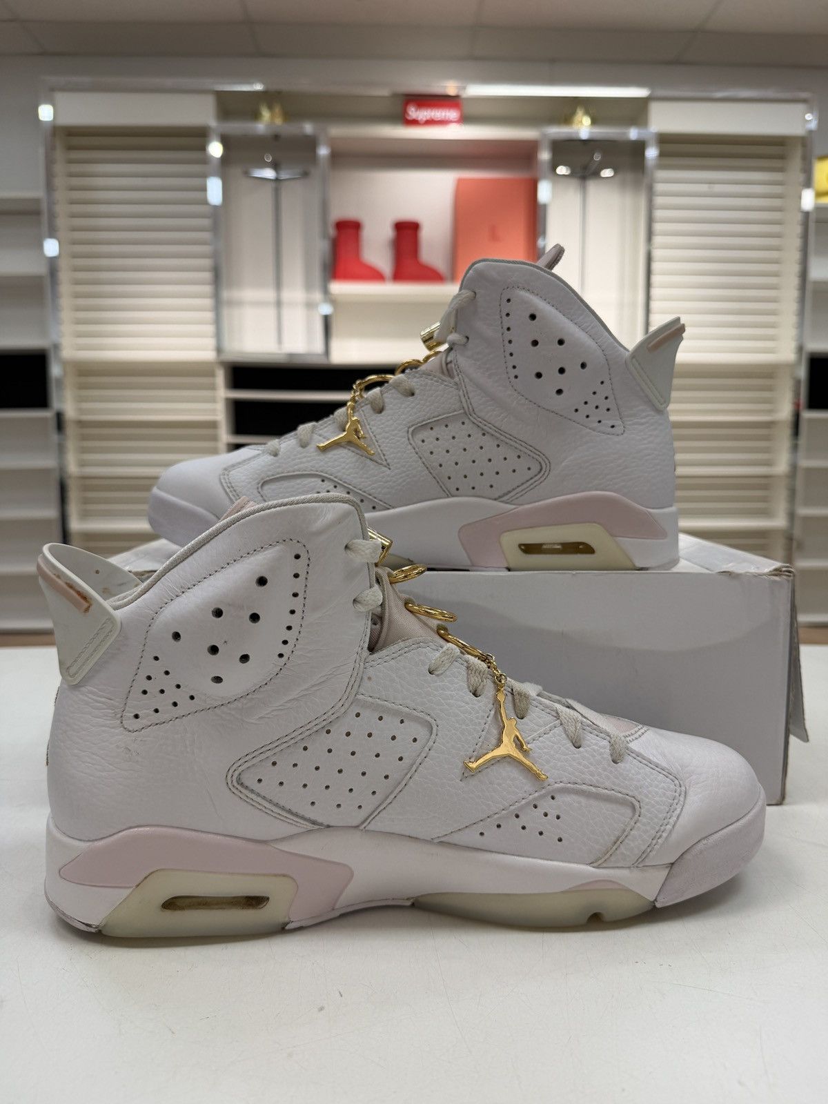 Jordan Brand Wmns Air Jordan 6 Retro 'Gold Hoops' - LIGHTLY WORN WITH BOX Size US 12 / IT 42 - 2 Thumbnail