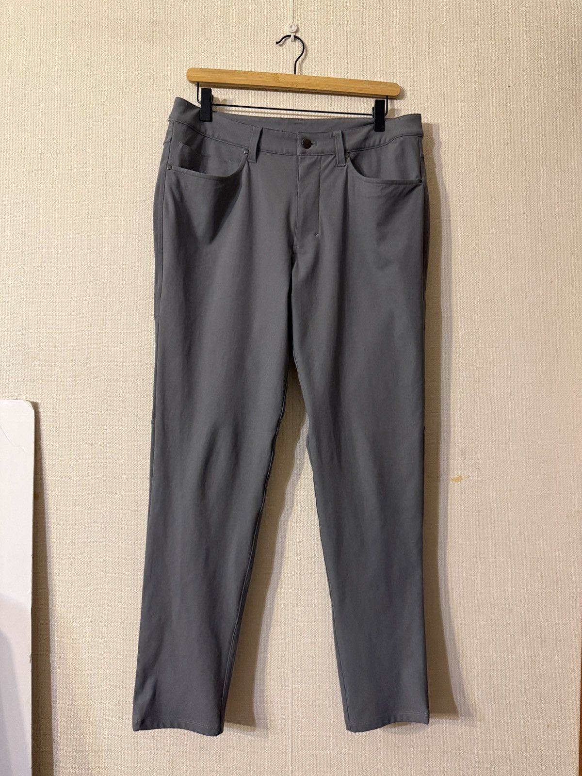 Lululemon ABC Classic-Fit 5 Pocket Pant 30L Lululemon pants size 32 Size US 32 / EU 48 - 2 Thumbnail