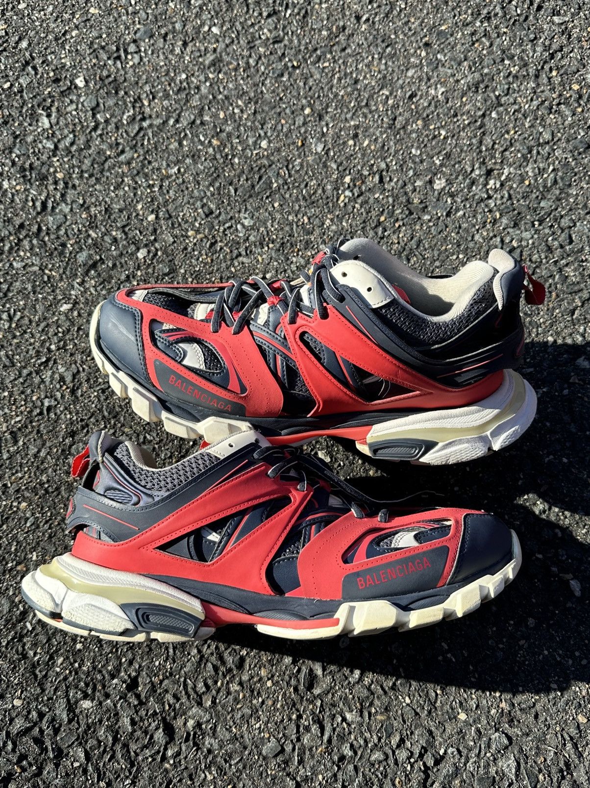 Balenciaga Balenciaga Track LED Red/White Size US 11 / EU 44 - 16 Thumbnail