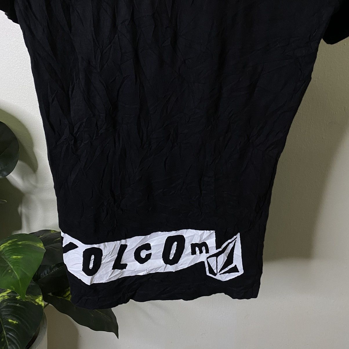 Volcom Y2K Volcom Skateboard Skater T Shirt Size US S / EU 44-46 / 1 - 2 Thumbnail