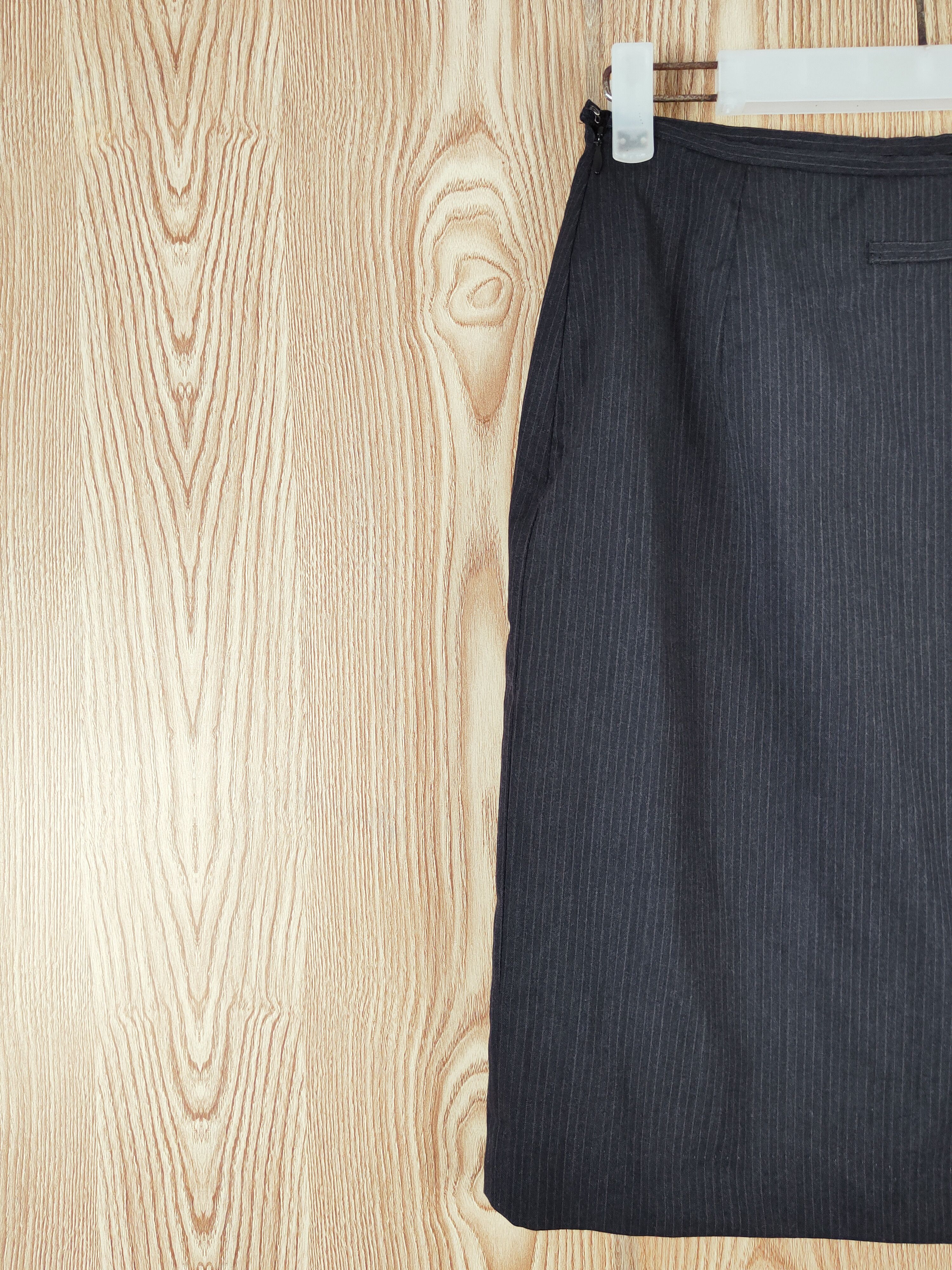 Jean Paul Gaultier DL Jean Paul Gaultier classique stripe Black Skirts #W862 Size 25" / US 0 / IT 36 - 7 Thumbnail