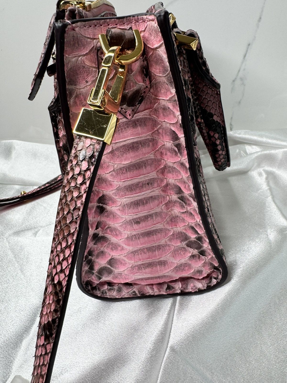 Michael Kors RARE 2015 Michael Kors Pink Python Casey Satchel Bag Size ONE SIZE - 7 Thumbnail