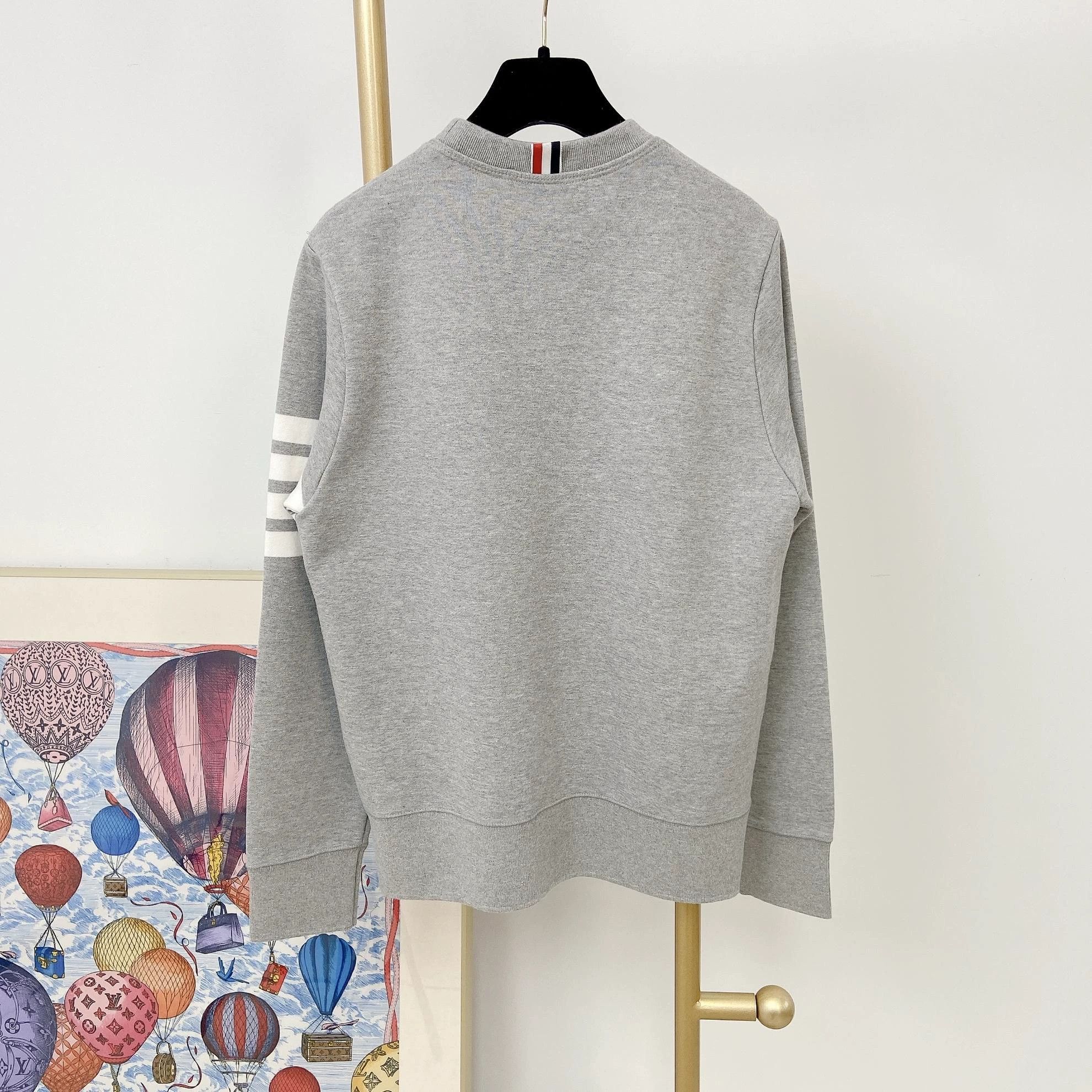 Thom Browne Thom Browne Gray Crewneck Pullover 2 with tags Size XS / US 0-2 / IT 36-38 - 3 Thumbnail