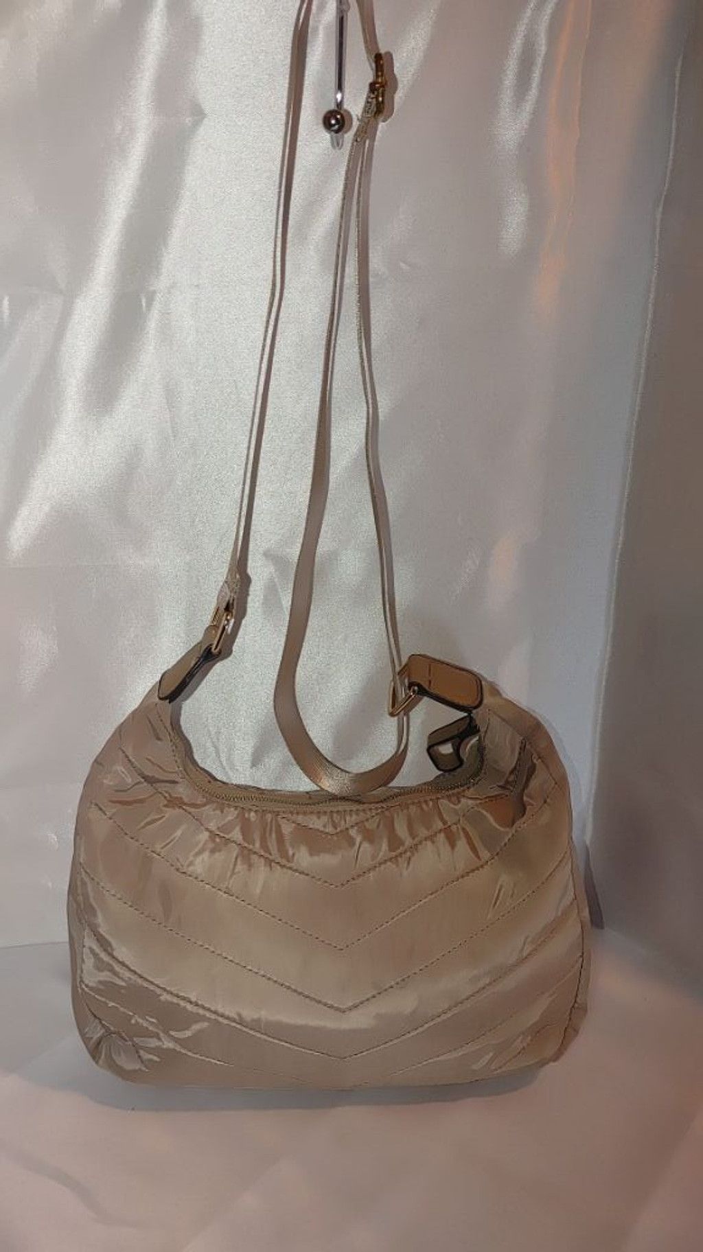 Adrianna Papell Adrienne Vittadini Quilted Nylon Crossbody Size ONE SIZE - 4 Thumbnail
