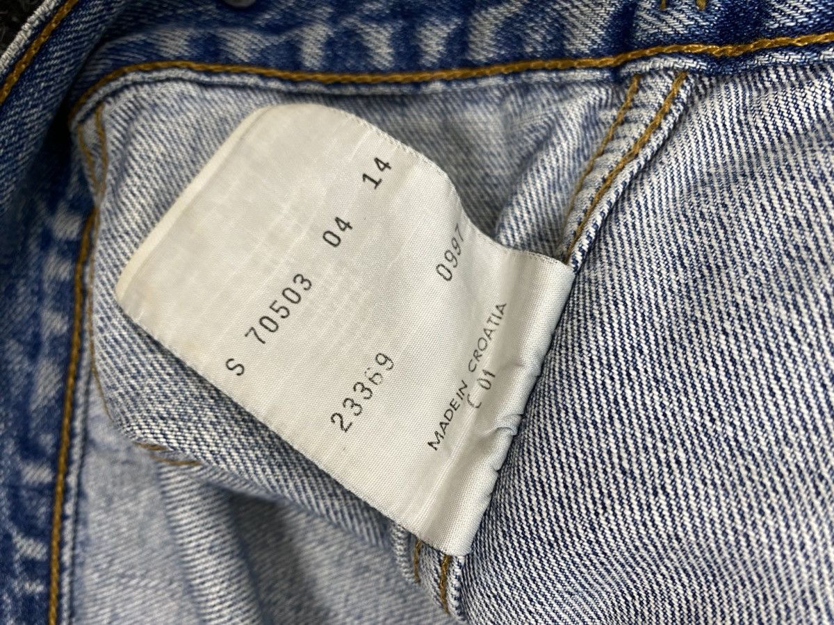 Jean × Levi's × Levi's Vintage Clothing Vintage 90's Distressed Levi's Trucker Denim Jacket Small Size US S / EU 44-46 / 1 - 14 Thumbnail