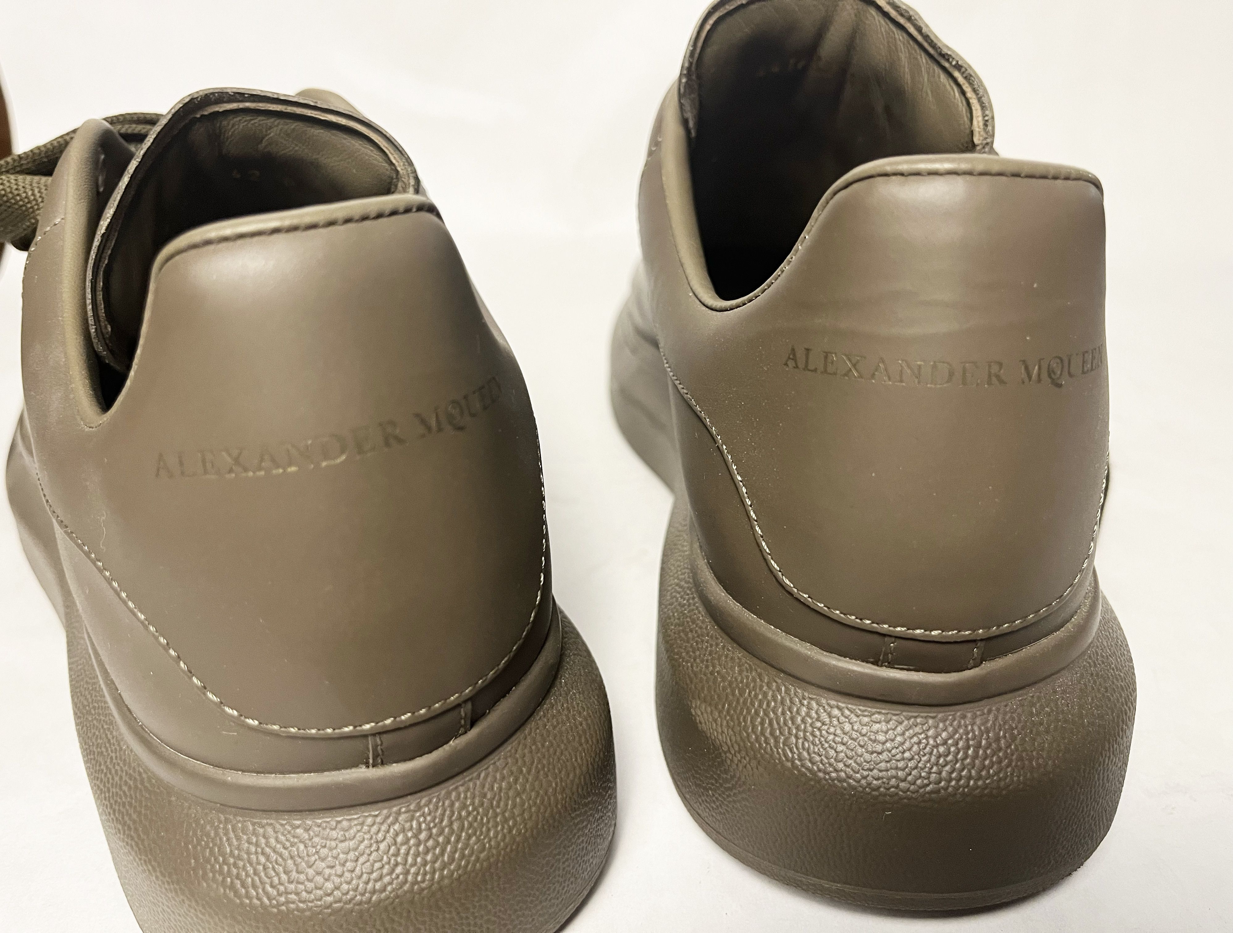 Alexander McQueen NEW - Alexander McQueen - Larry Oversized sneakers in Khaki Size US 9 / EU 42 - 15 Thumbnail