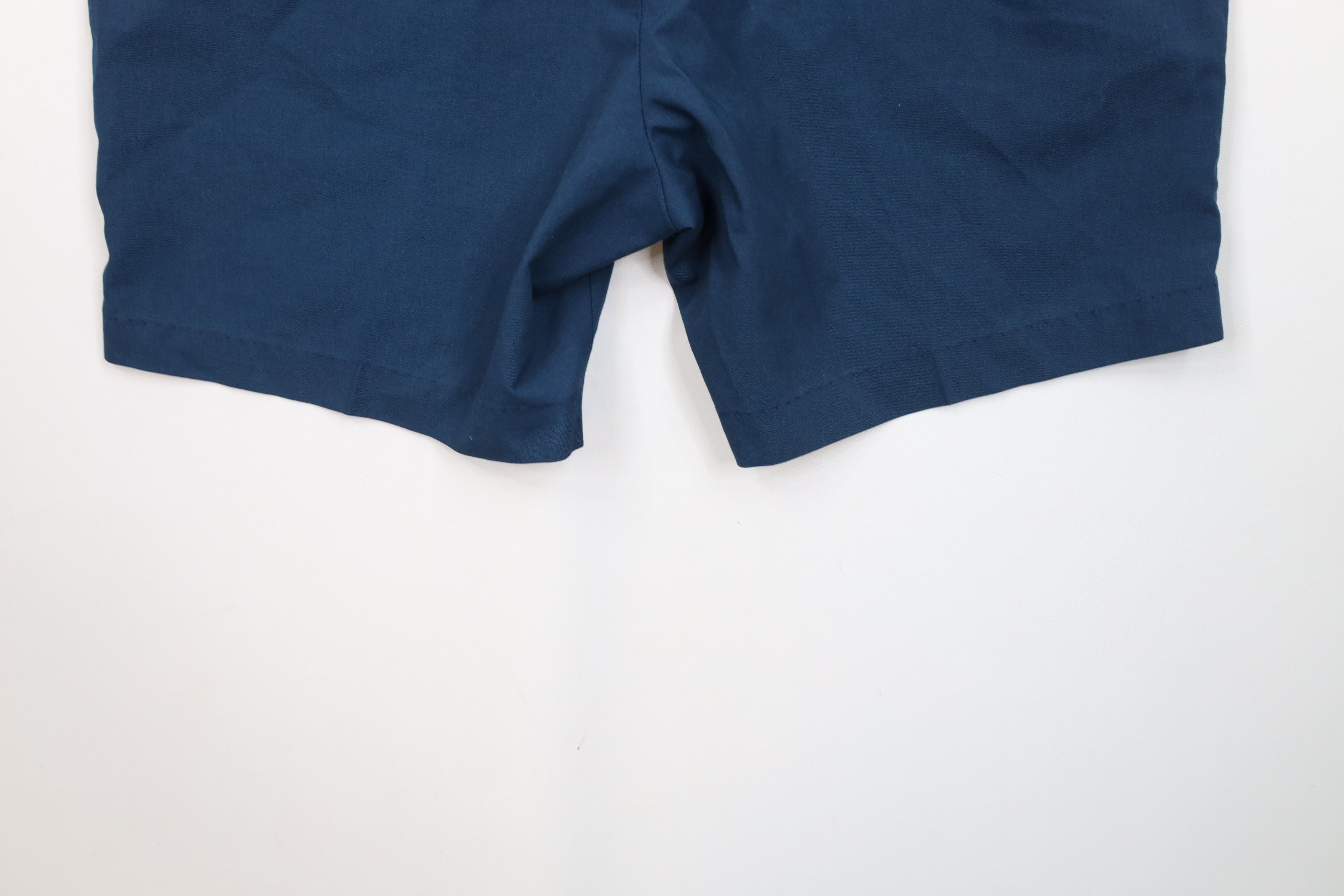 Vintage Vintage 50s 60s Streetwear Above Knee Chino Shorts Blue USA Size US 34 / EU 50 - 11 Thumbnail