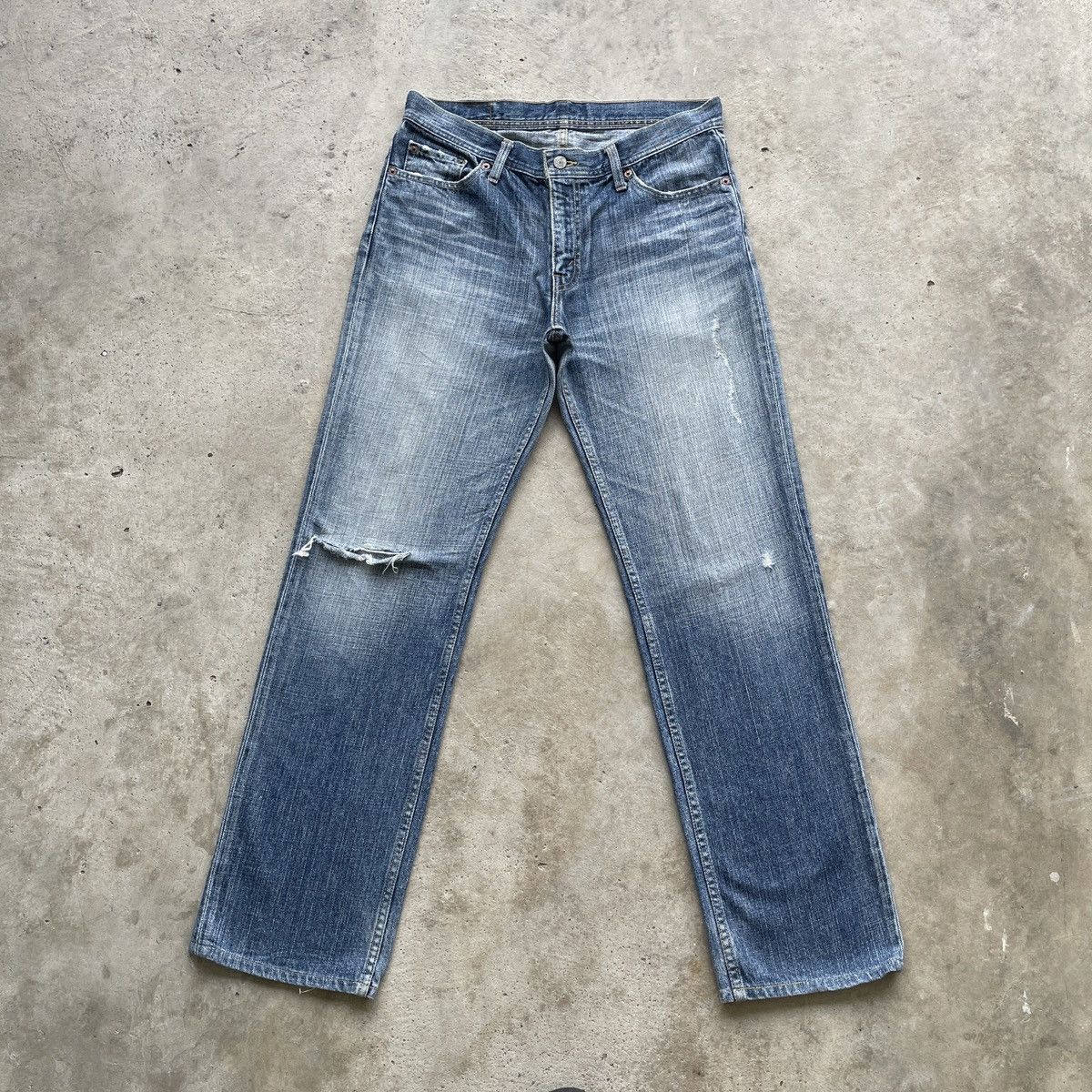 Levi's Vintage Clothing Vintage Levi’s Distressed Jeans Faded Denim Pants W32x31 Size US 32 / EU 48 - 1 Thumbnail