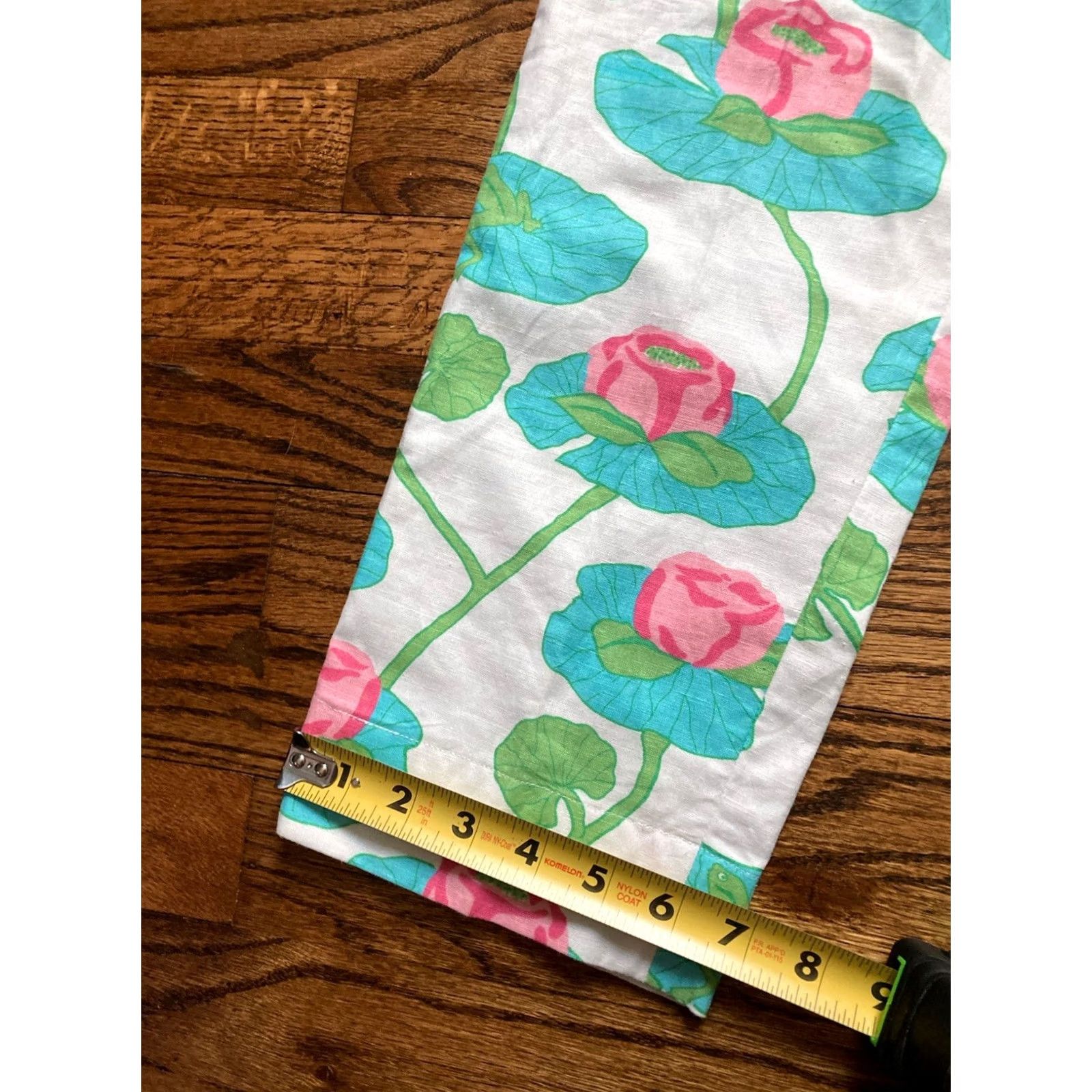 Lilly Pulitzer Lilly Pulitzer Pants Women's Linen Blend White Color Frogs Floral 26x28 Size 2 Ankle Beach Size 26" / US 2 / IT 38 - 3 Thumbnail