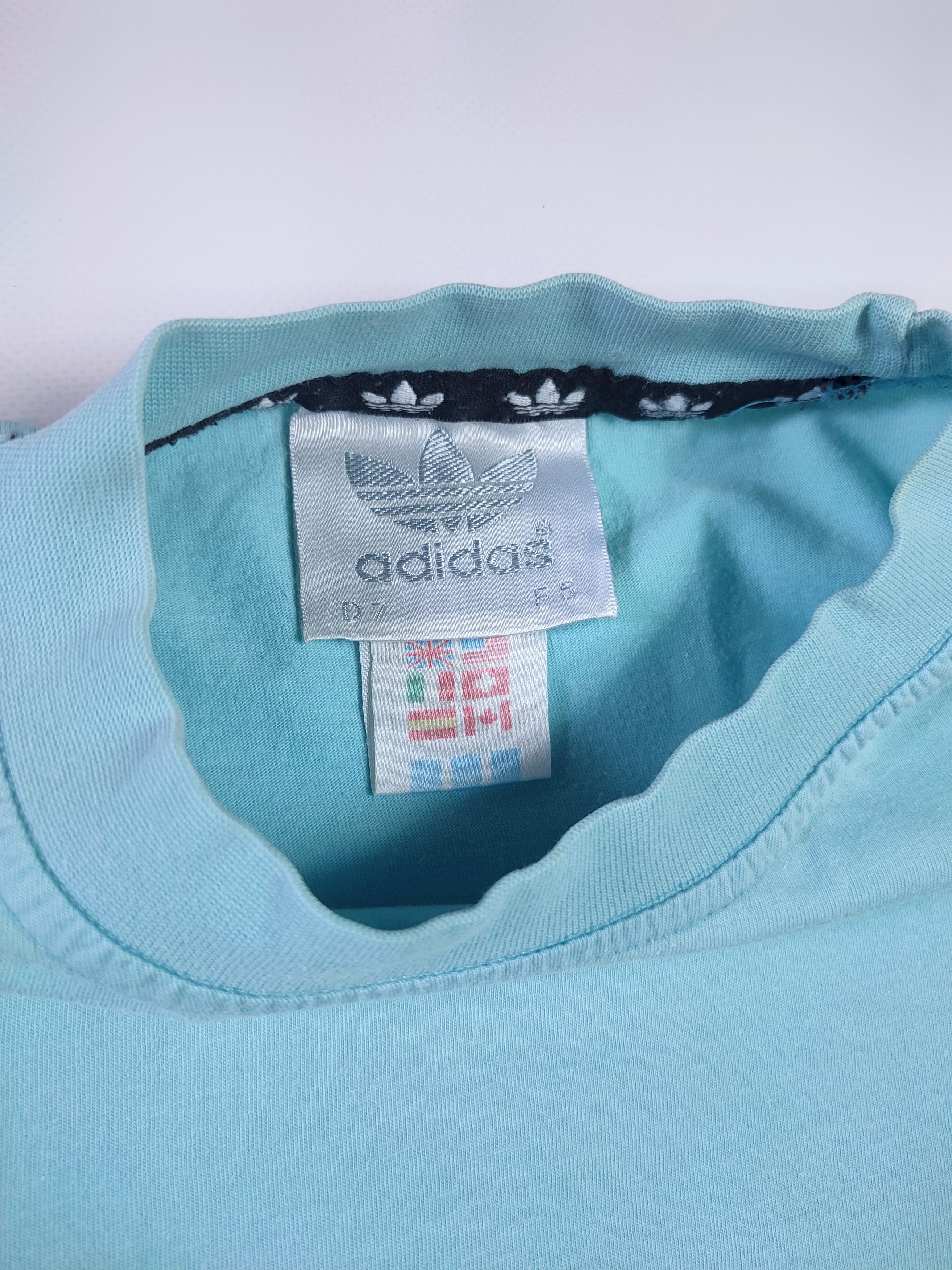 Adidas Adidas vintage logo t-shirt Size US XL / EU 56 / 4 - 7 Thumbnail