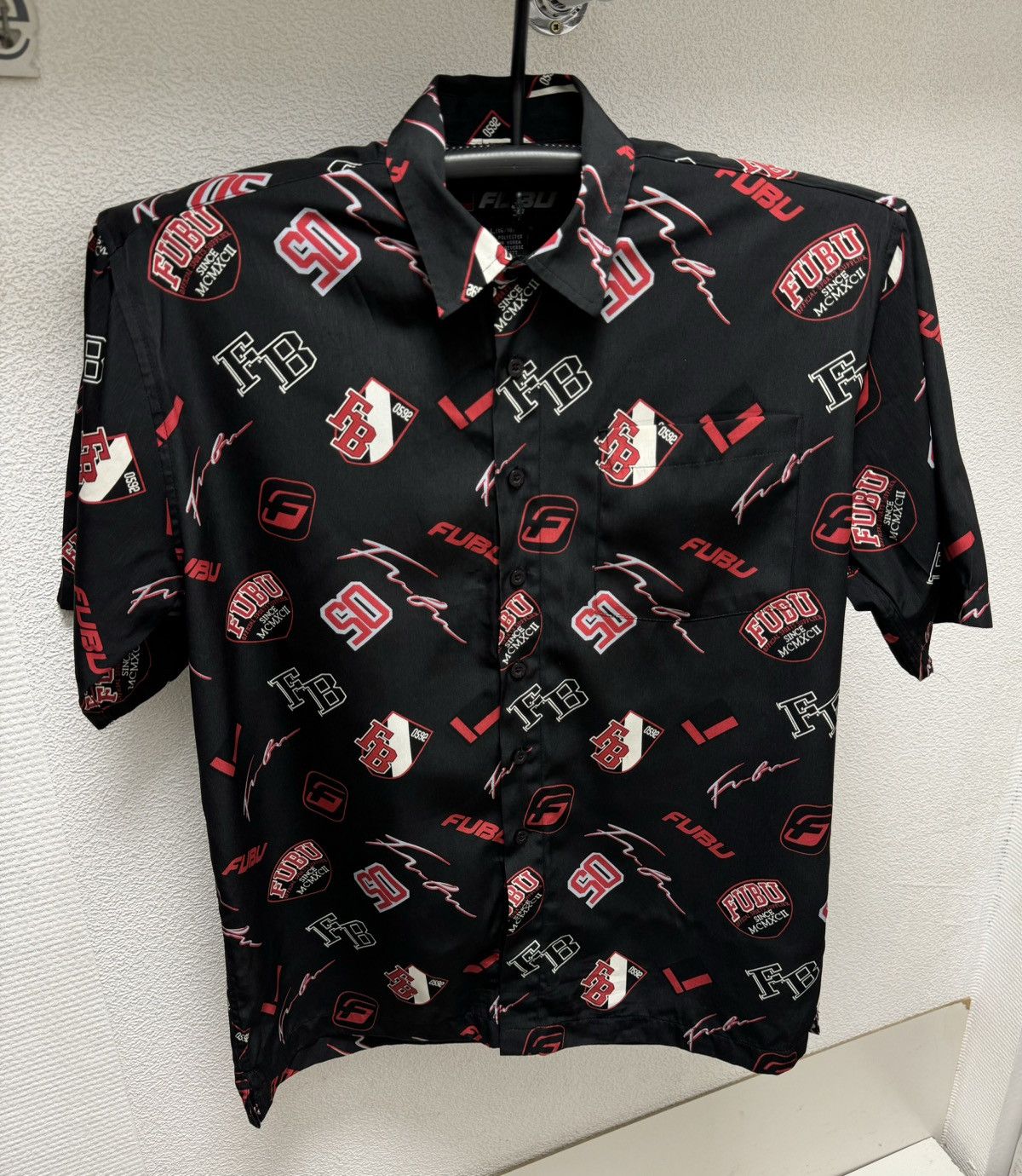 Fubu Fubu fullprint monogram silk shirt L sz Size US L / EU 52-54 / 3 - 1 Thumbnail