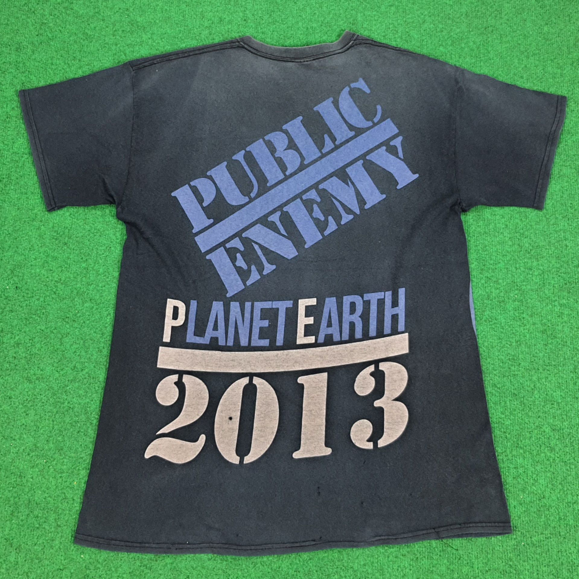 Public Enemy × Rap Tees × Vintage Vintage Public Enemy Planet Earth 2013 Tour Tshirt Size US L / EU 52-54 / 3 - 3 Thumbnail