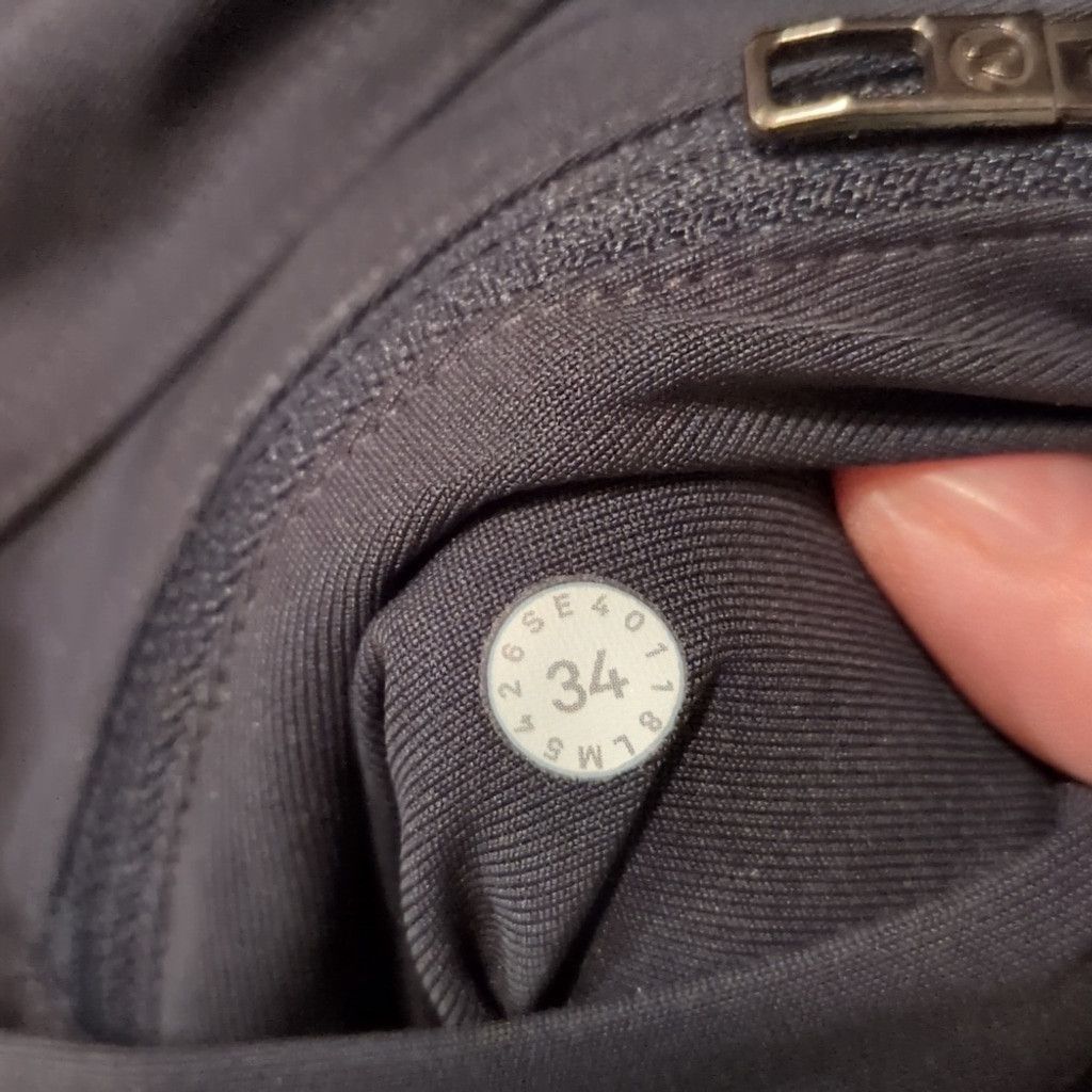 Lululemon Lululemon ABC Pant Classic Obsidian Size 34 Size US 34 / EU 50 - 7 Thumbnail