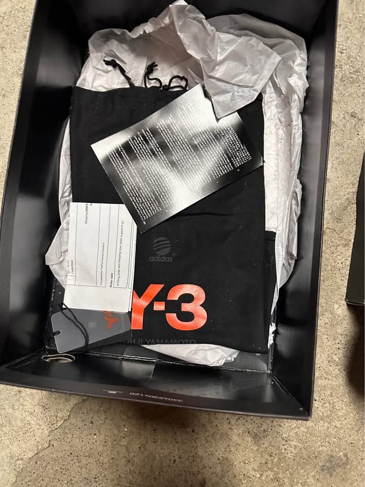 Y-3 Y3 runners in Oliver green Size 10 Size US 10 / EU 43 - 5 Thumbnail