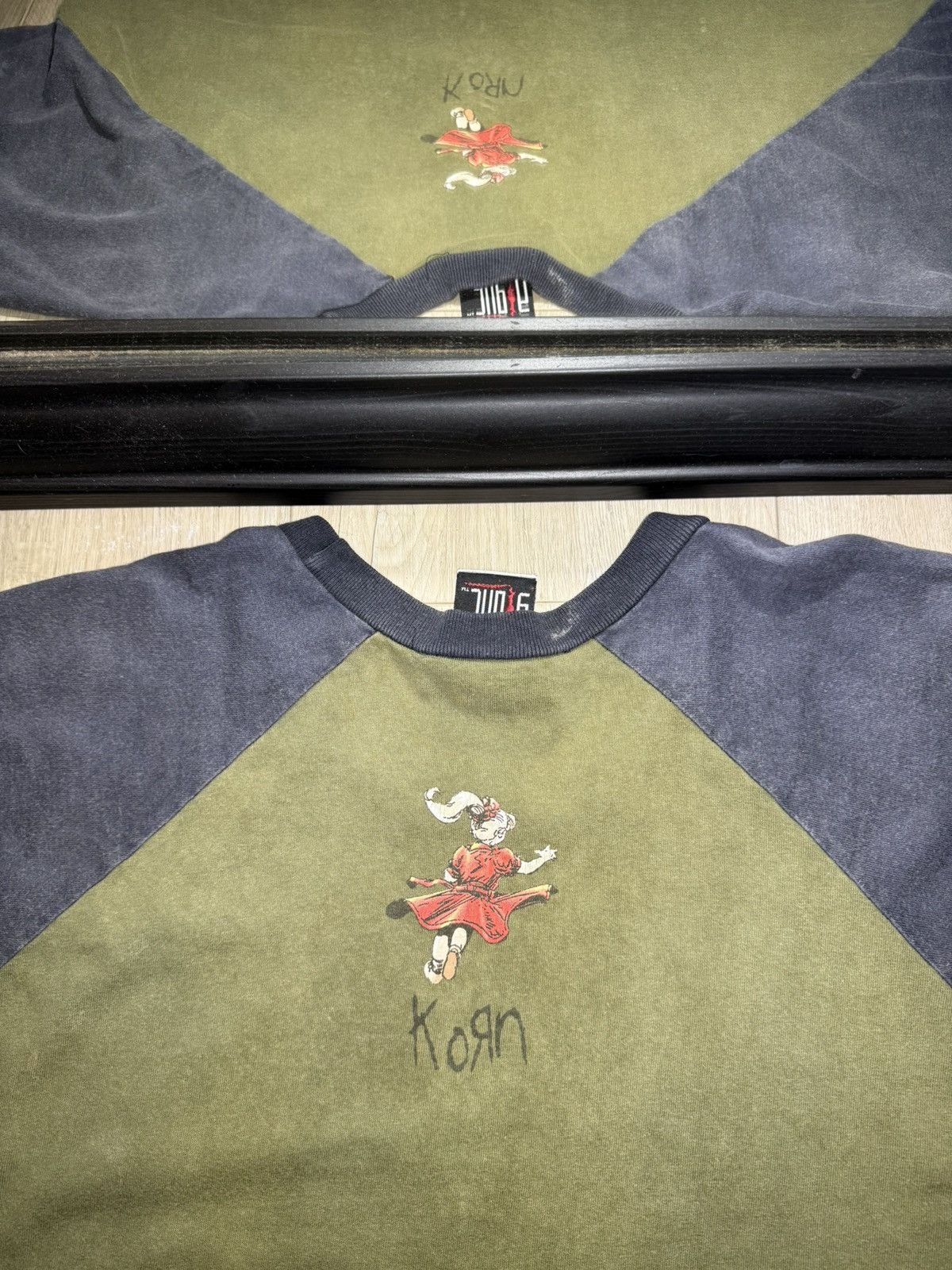 Band Tees × Vintage Vintage / Y2K Rare Korn Follow The Leader Shirt Size US L / EU 52-54 / 3 - 2 Thumbnail